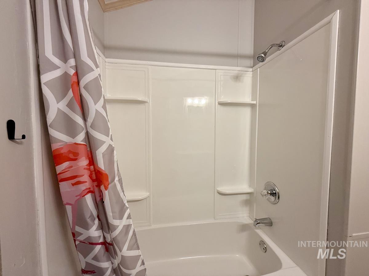 9 H Street, Cascade, Idaho 83611, 1 Bedroom, 1 Bathroom, Residential For Sale, Price $172,000,MLS 98980844