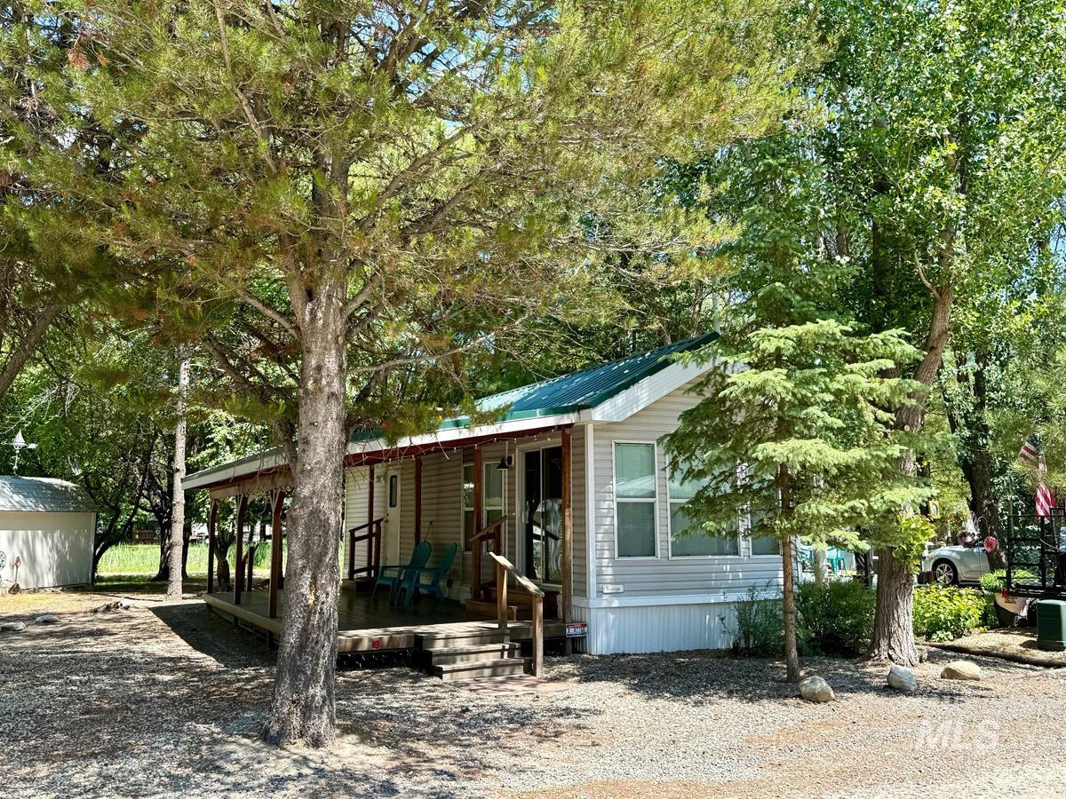 9 H Street, Cascade, Idaho 83611, 1 Bedroom, 1 Bathroom, Residential For Sale, Price $172,000,MLS 98980844