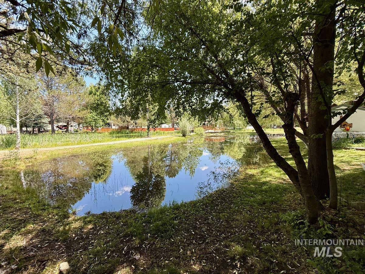 9 H Street, Cascade, Idaho 83611, 1 Bedroom, 1 Bathroom, Residential For Sale, Price $172,000,MLS 98980844