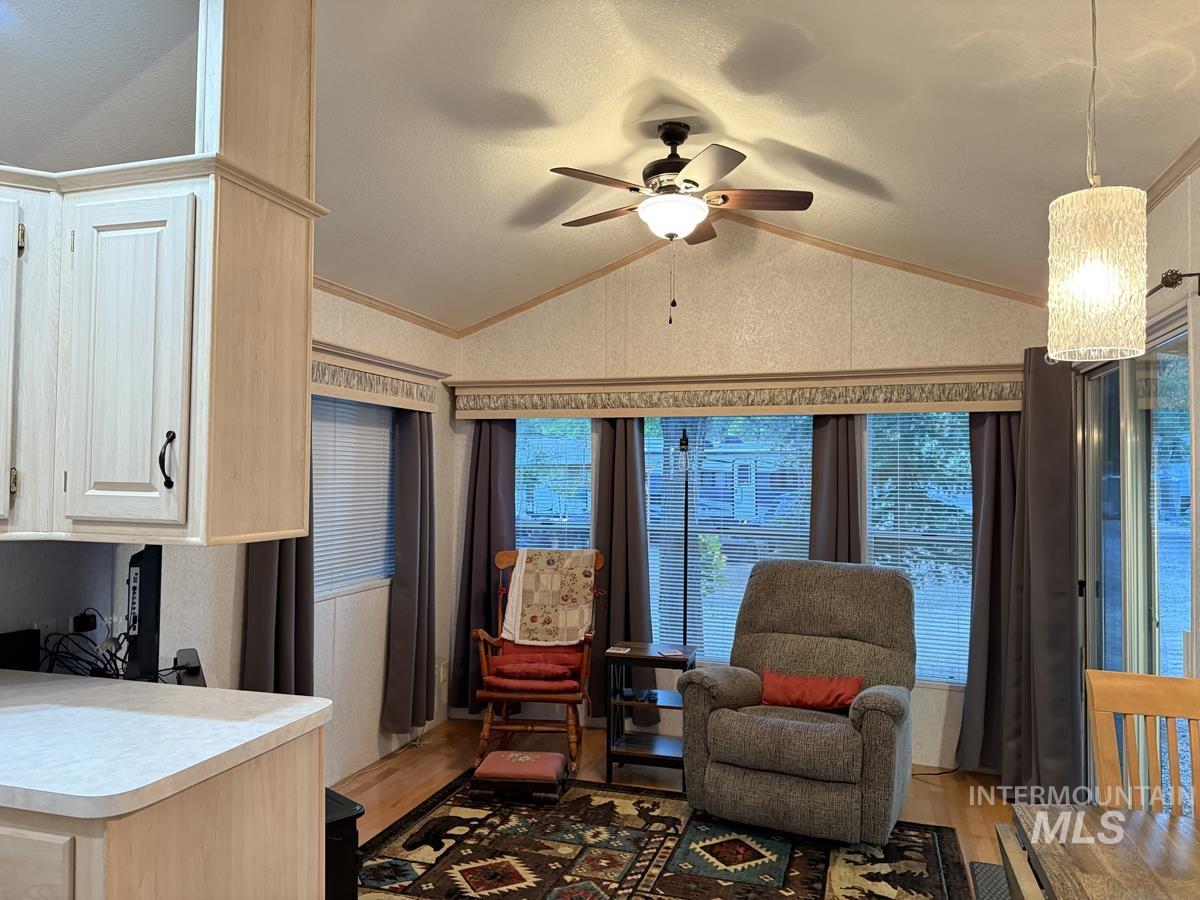 9 H Street, Cascade, Idaho 83611, 1 Bedroom, 1 Bathroom, Residential For Sale, Price $172,000,MLS 98980844