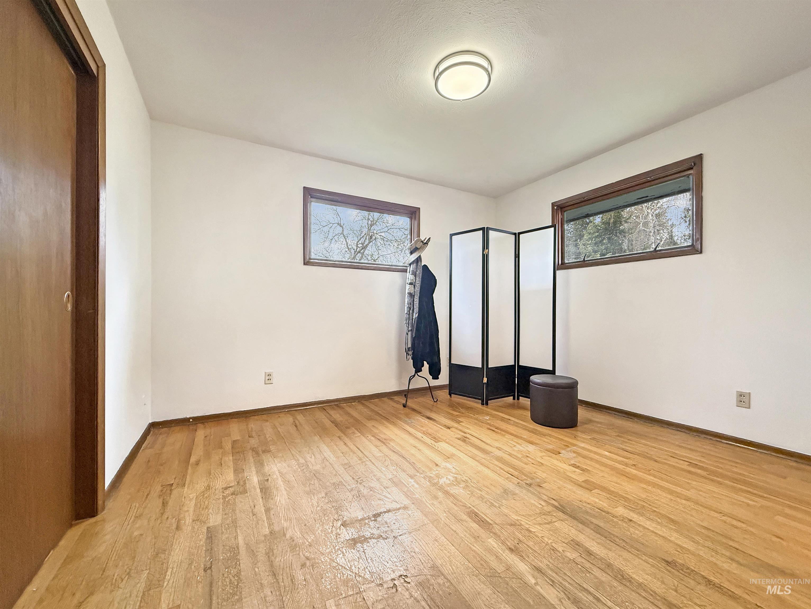 925 E 8th St., Moscow, Idaho 83843, 4 Bedrooms, 2.5 Bathrooms, Residential For Sale, Price $435,000,MLS 98980846