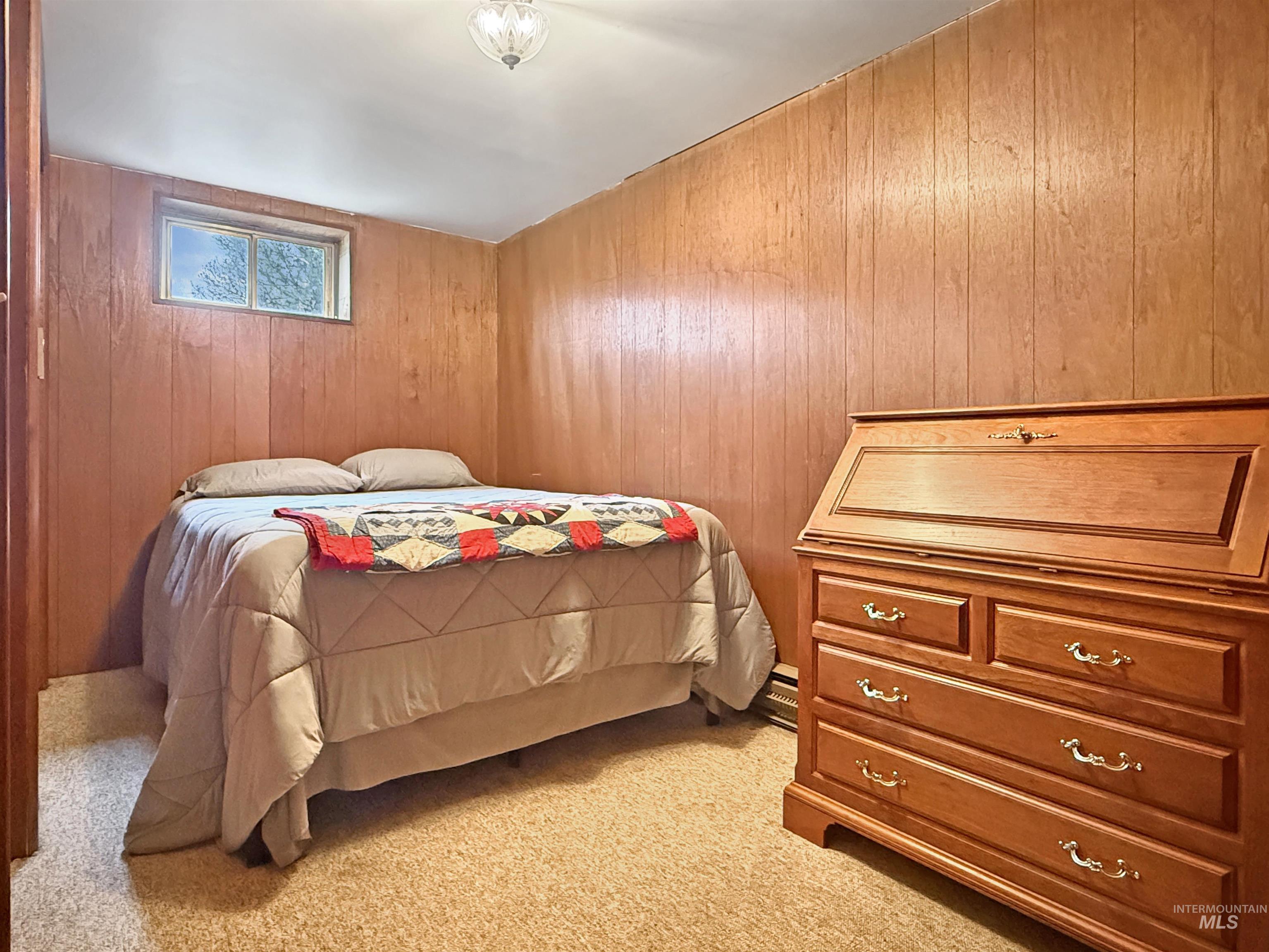 925 E 8th St., Moscow, Idaho 83843, 4 Bedrooms, 2.5 Bathrooms, Residential For Sale, Price $435,000,MLS 98980846