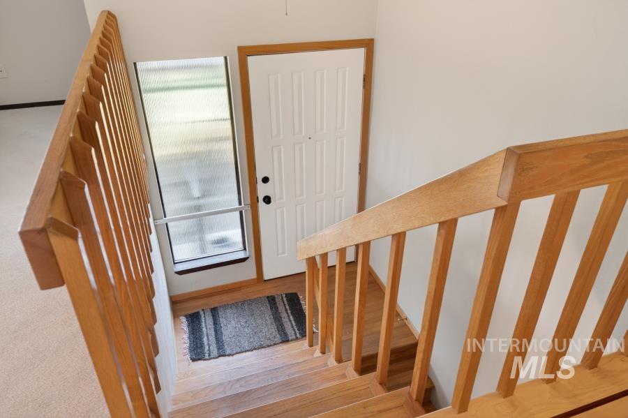 810 Sherwood, Moscow, Idaho 83843, 3 Bedrooms, 2.5 Bathrooms, Residential For Sale, Price $519,000,MLS 98980857