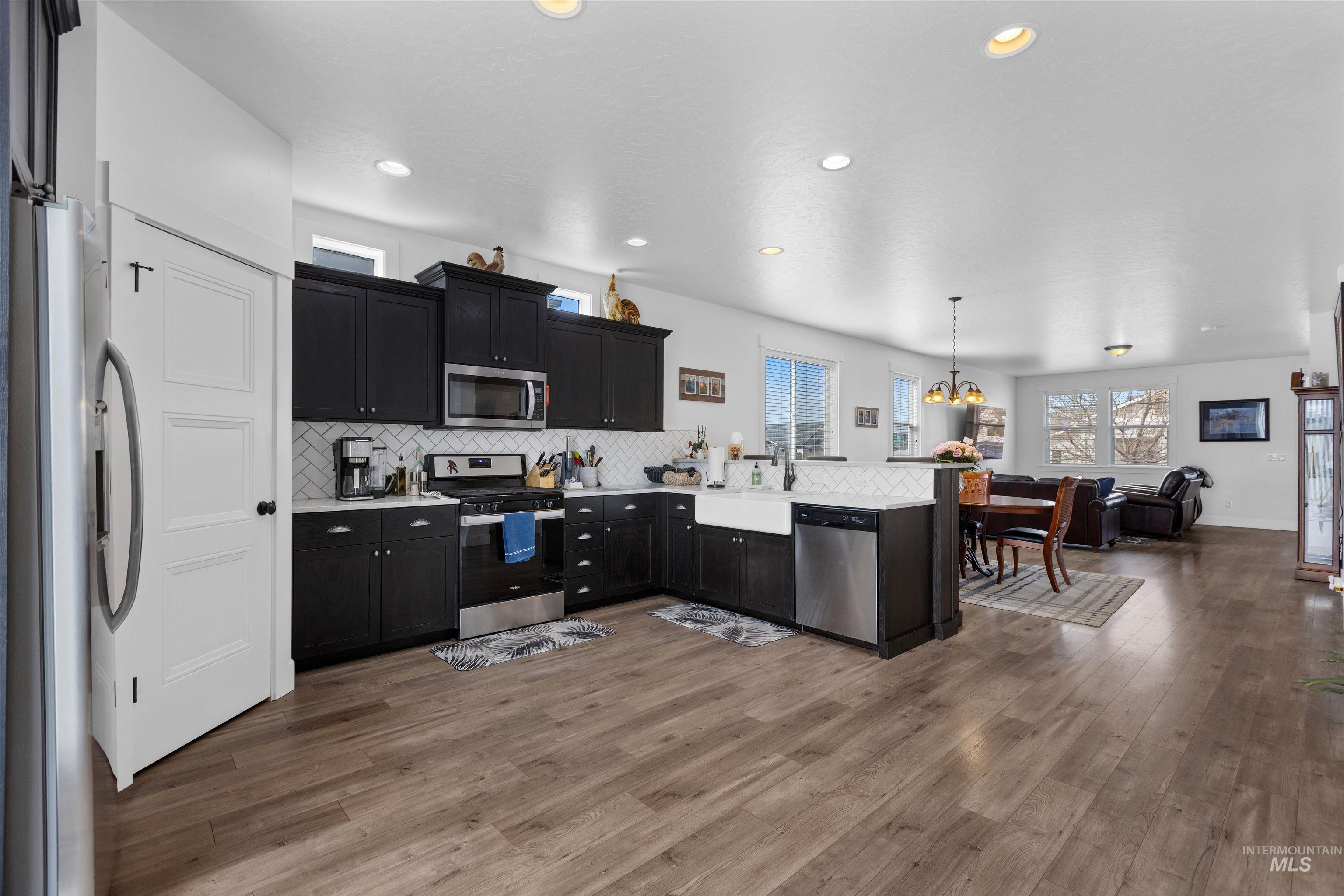 17434 N Endurance Ave, Nampa, Idaho 83687-5494, 4 Bedrooms, 2.5 Bathrooms, Residential For Sale, Price $560,000, 98980859