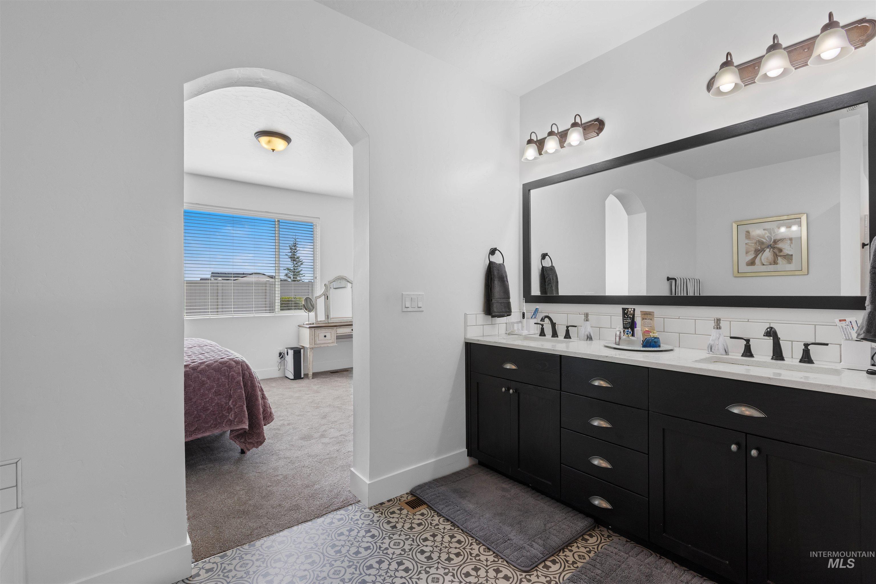 17434 N Endurance Ave, Nampa, Idaho 83687-5494, 4 Bedrooms, 2.5 Bathrooms, Residential For Sale, Price $560,000, 98980859