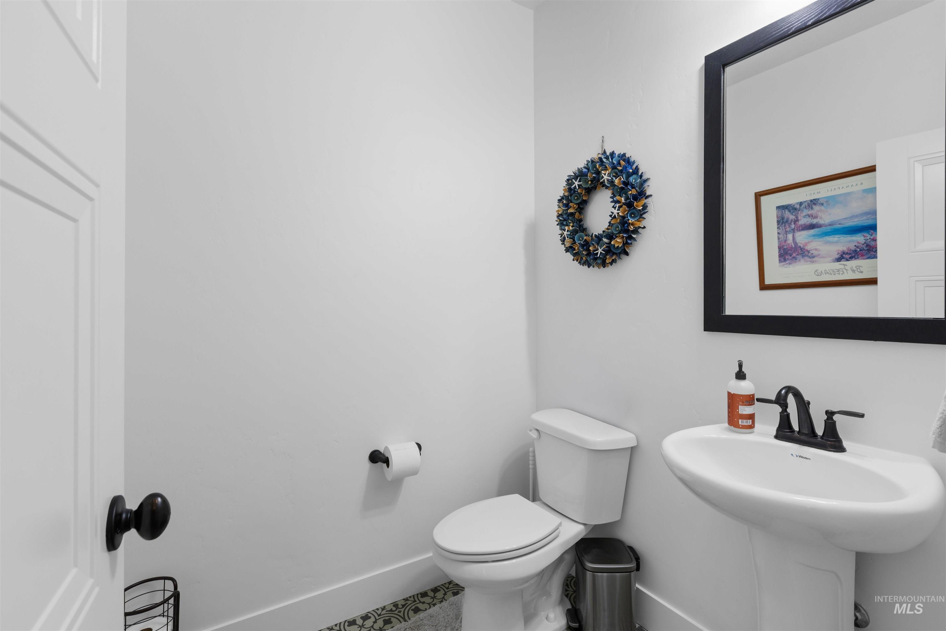 17434 N Endurance Ave, Nampa, Idaho 83687-5494, 4 Bedrooms, 2.5 Bathrooms, Residential For Sale, Price $560,000, 98980859