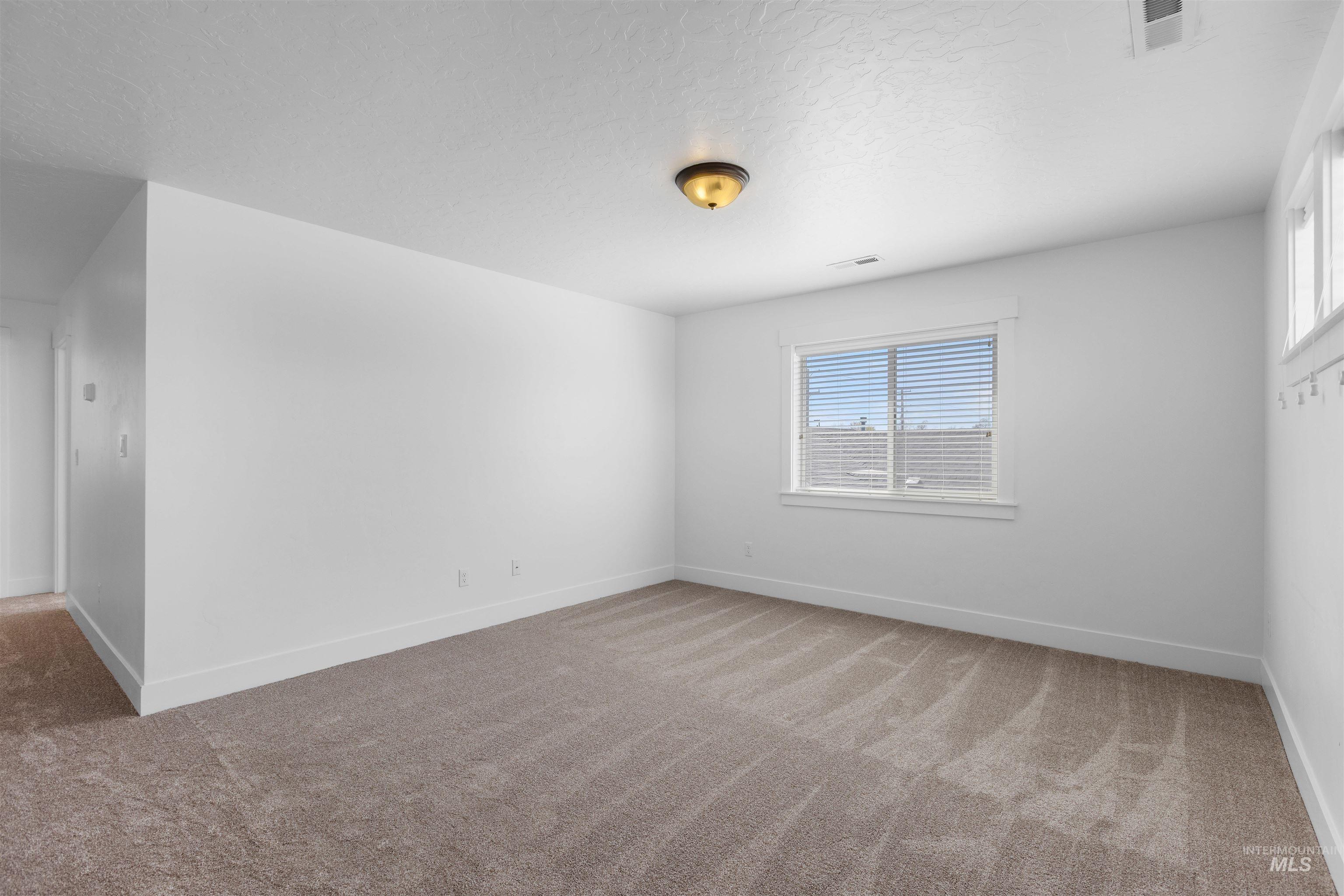 17434 N Endurance Ave, Nampa, Idaho 83687-5494, 4 Bedrooms, 2.5 Bathrooms, Residential For Sale, Price $560,000, 98980859