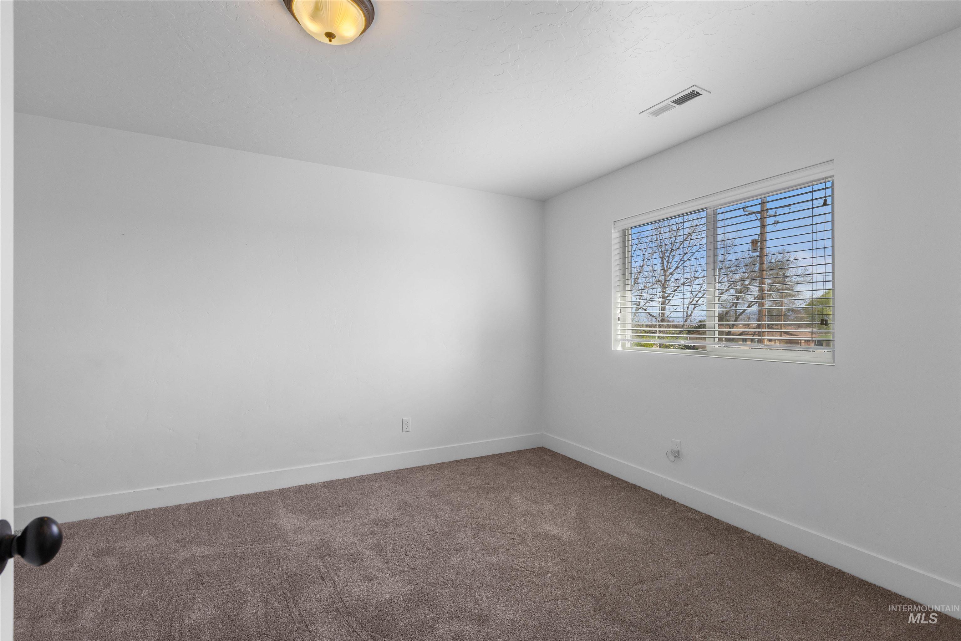 17434 N Endurance Ave, Nampa, Idaho 83687-5494, 4 Bedrooms, 2.5 Bathrooms, Residential For Sale, Price $560,000, 98980859