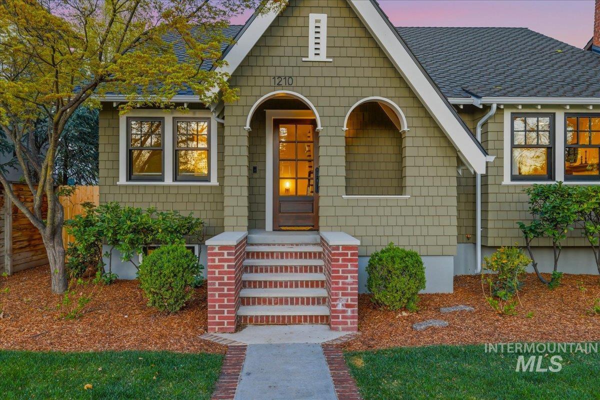 1210 N Harrison Boulevard, Boise, Idaho 83702, 4 Bedrooms, 3.5 Bathrooms, Residential For Sale, Price $1,695,000, 98980860