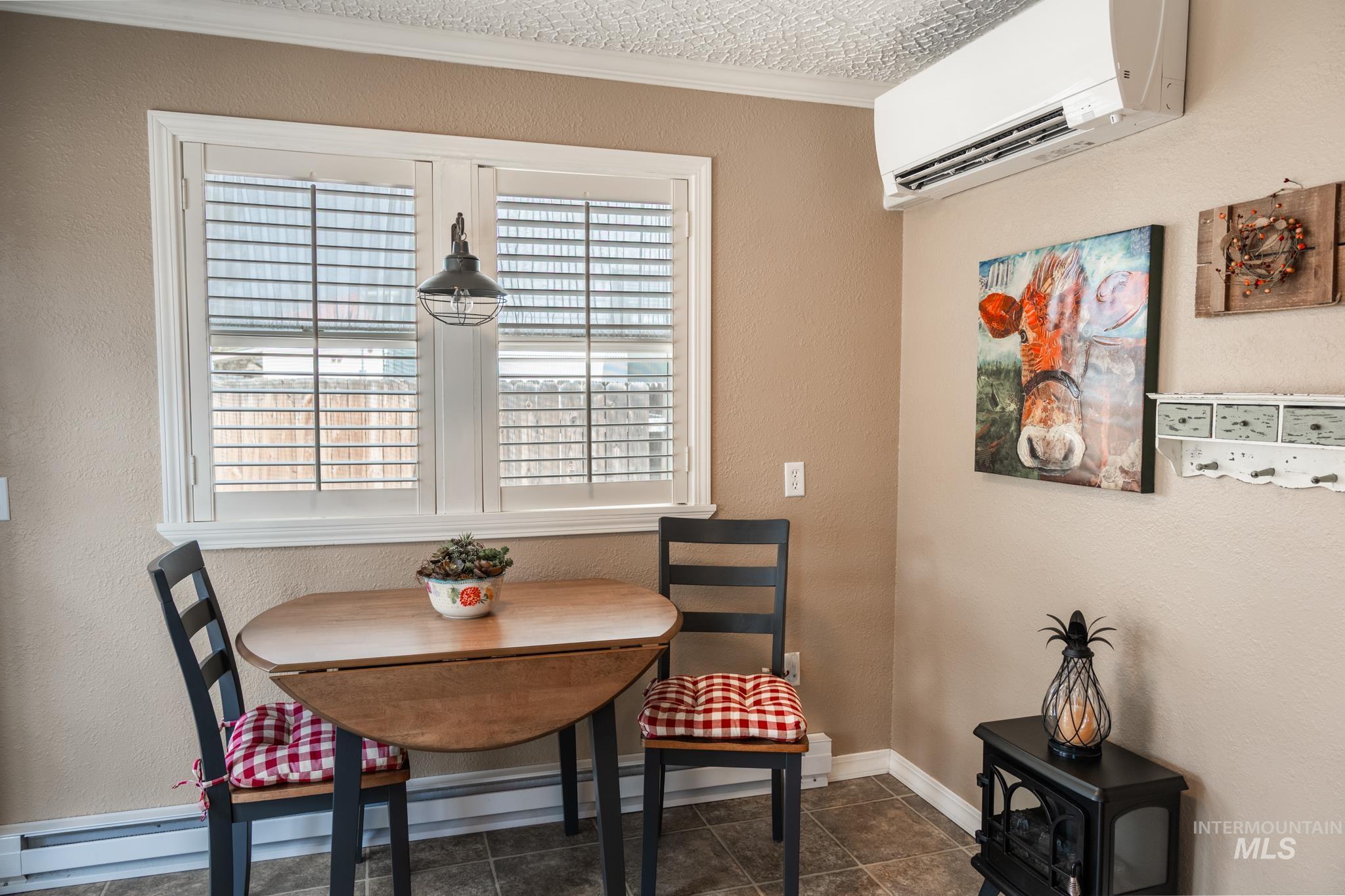 855 SW 3rd St., Ontario, Oregon 97914-0000, 3 Bedrooms, 1 Bathroom, Residential For Sale, Price $225,000, 98980861