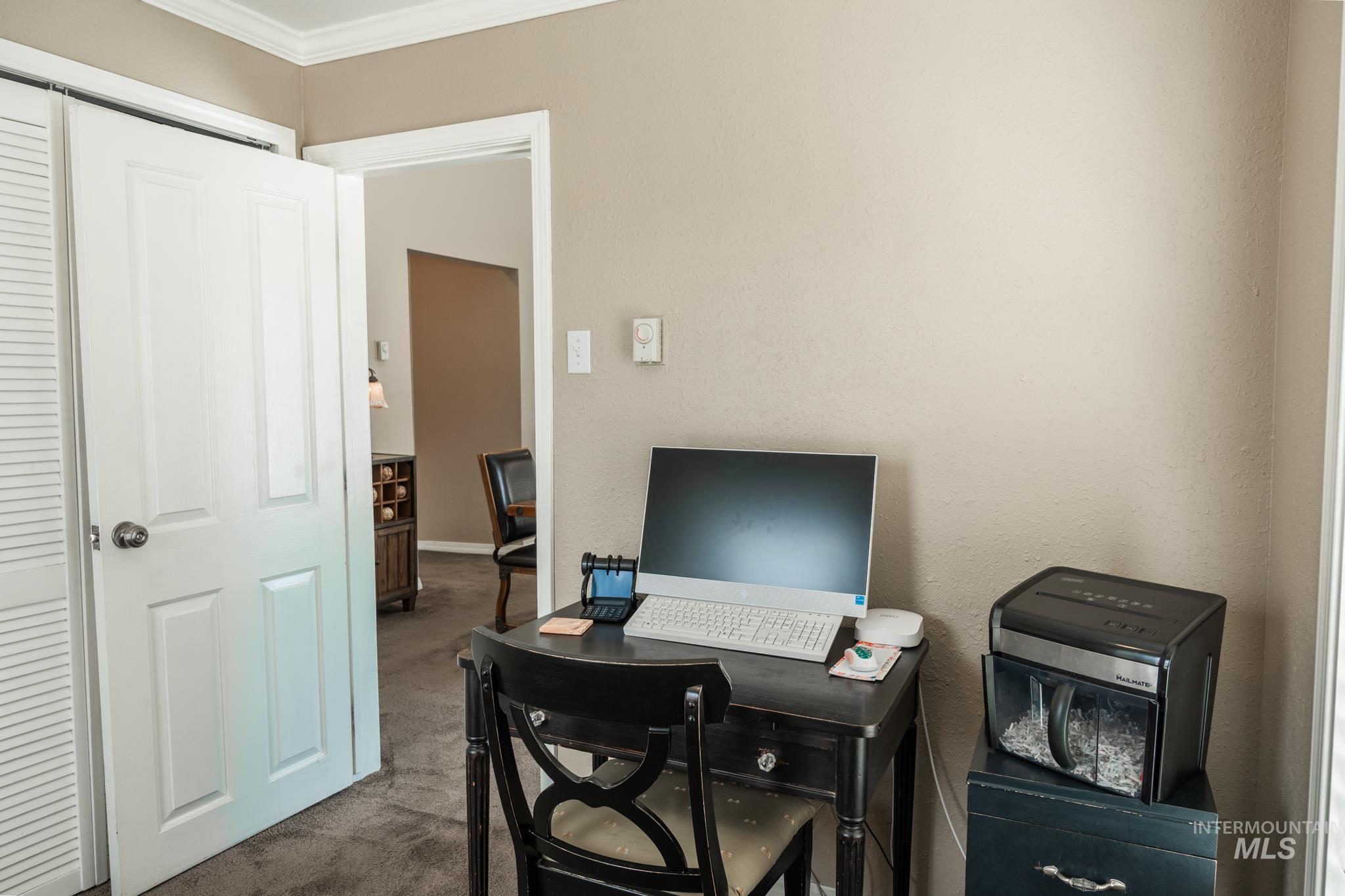 855 SW 3rd St., Ontario, Oregon 97914-0000, 3 Bedrooms, 1 Bathroom, Residential For Sale, Price $225,000, 98980861