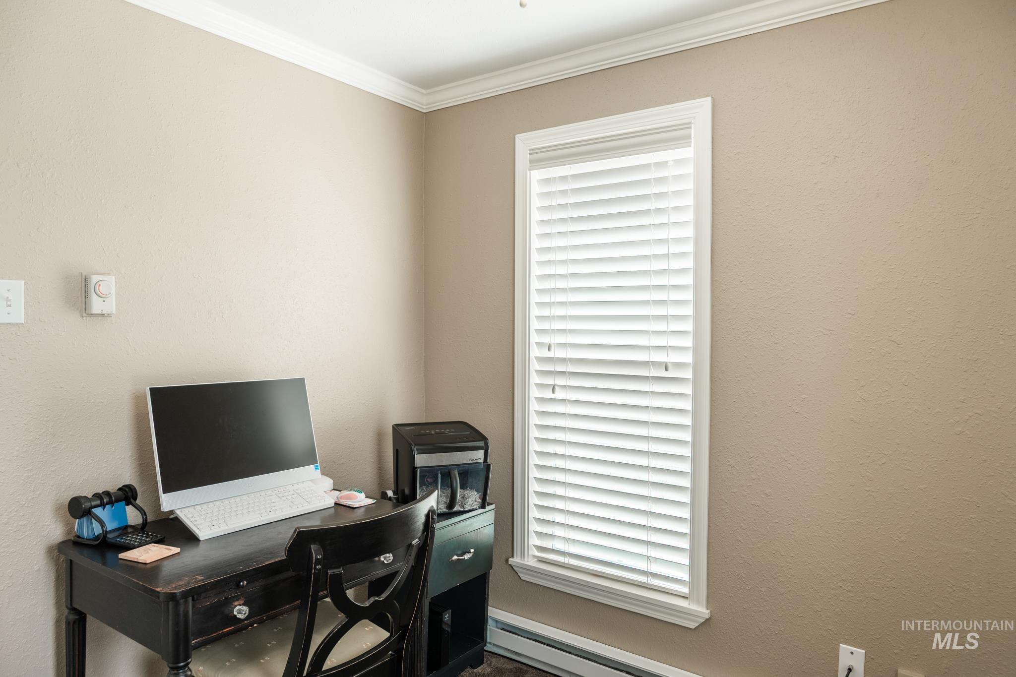 855 SW 3rd St., Ontario, Oregon 97914-0000, 3 Bedrooms, 1 Bathroom, Residential For Sale, Price $225,000, 98980861