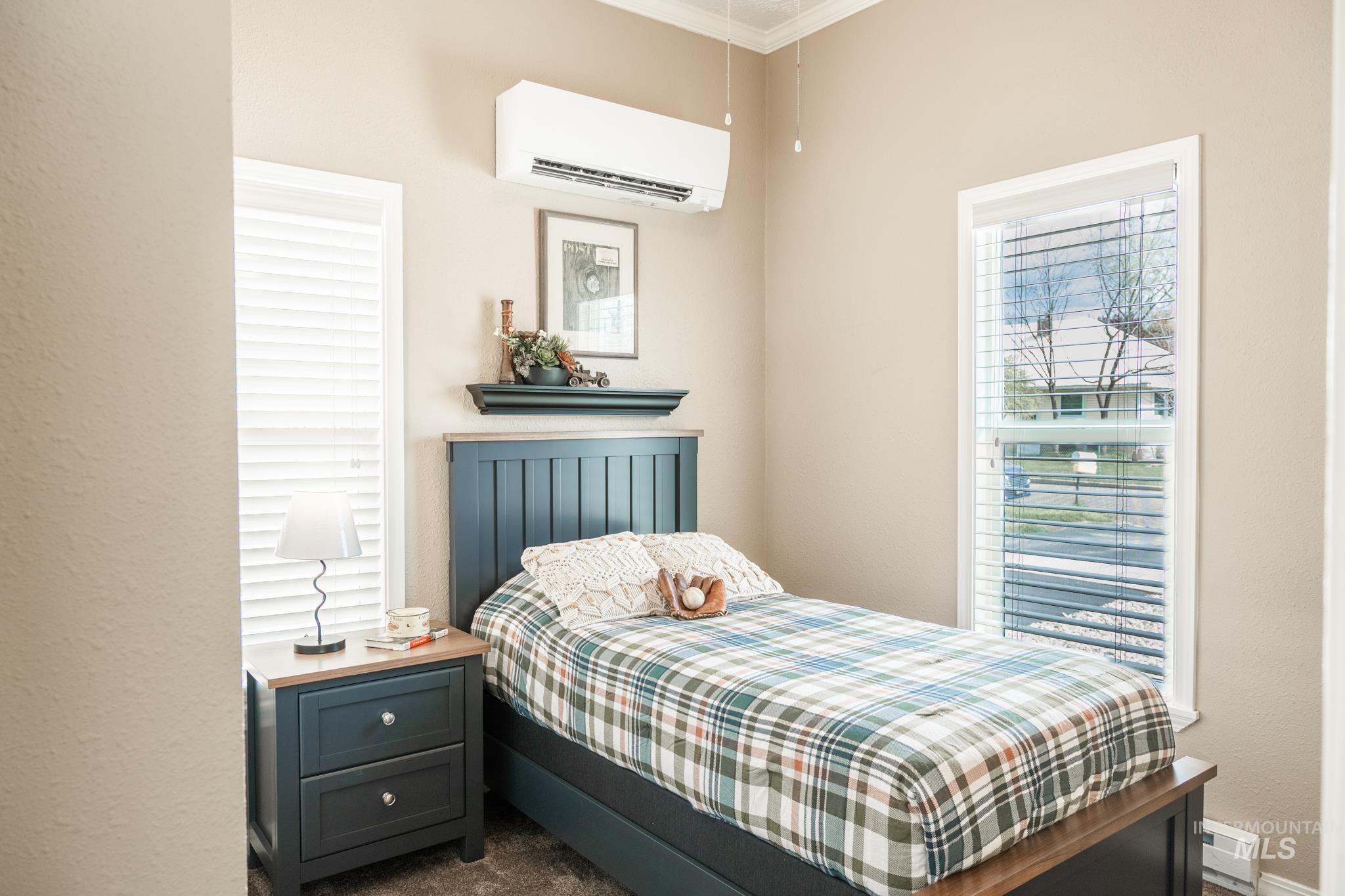 855 SW 3rd St., Ontario, Oregon 97914-0000, 3 Bedrooms, 1 Bathroom, Residential For Sale, Price $225,000, 98980861