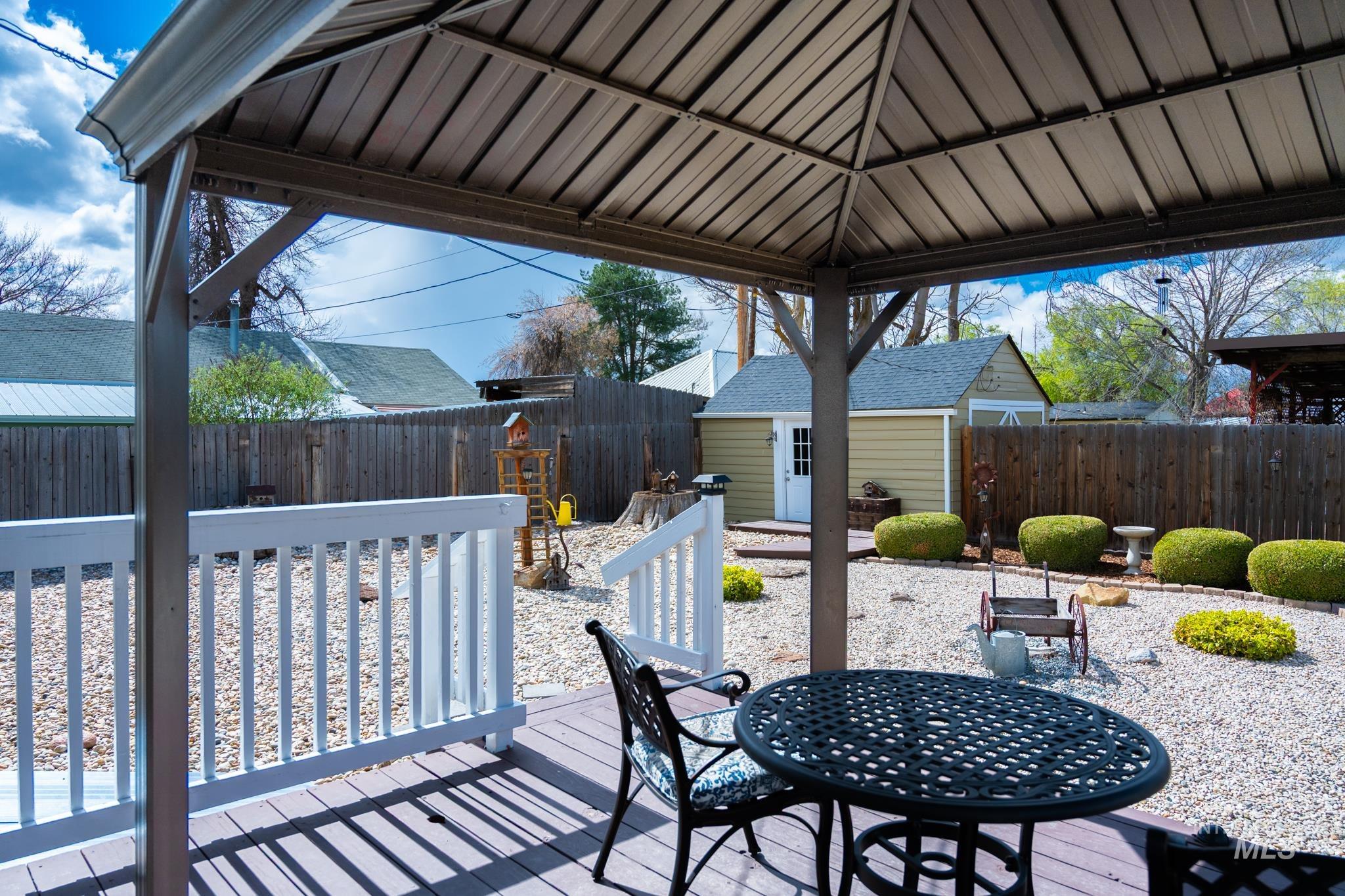 855 SW 3rd St., Ontario, Oregon 97914-0000, 3 Bedrooms, 1 Bathroom, Residential For Sale, Price $225,000, 98980861