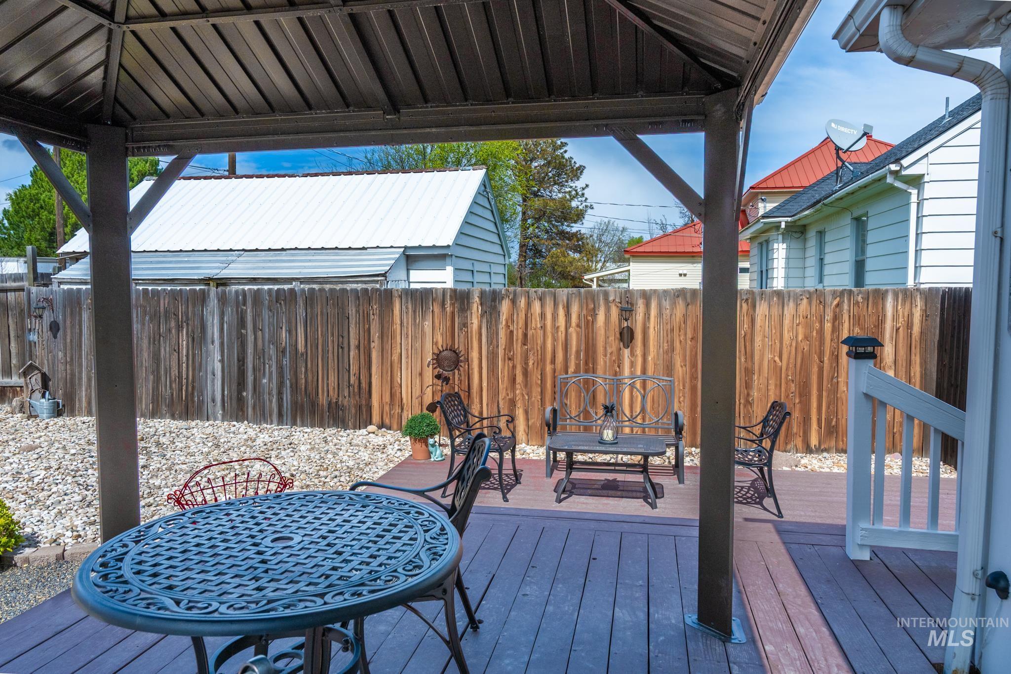 855 SW 3rd St., Ontario, Oregon 97914-0000, 3 Bedrooms, 1 Bathroom, Residential For Sale, Price $225,000, 98980861