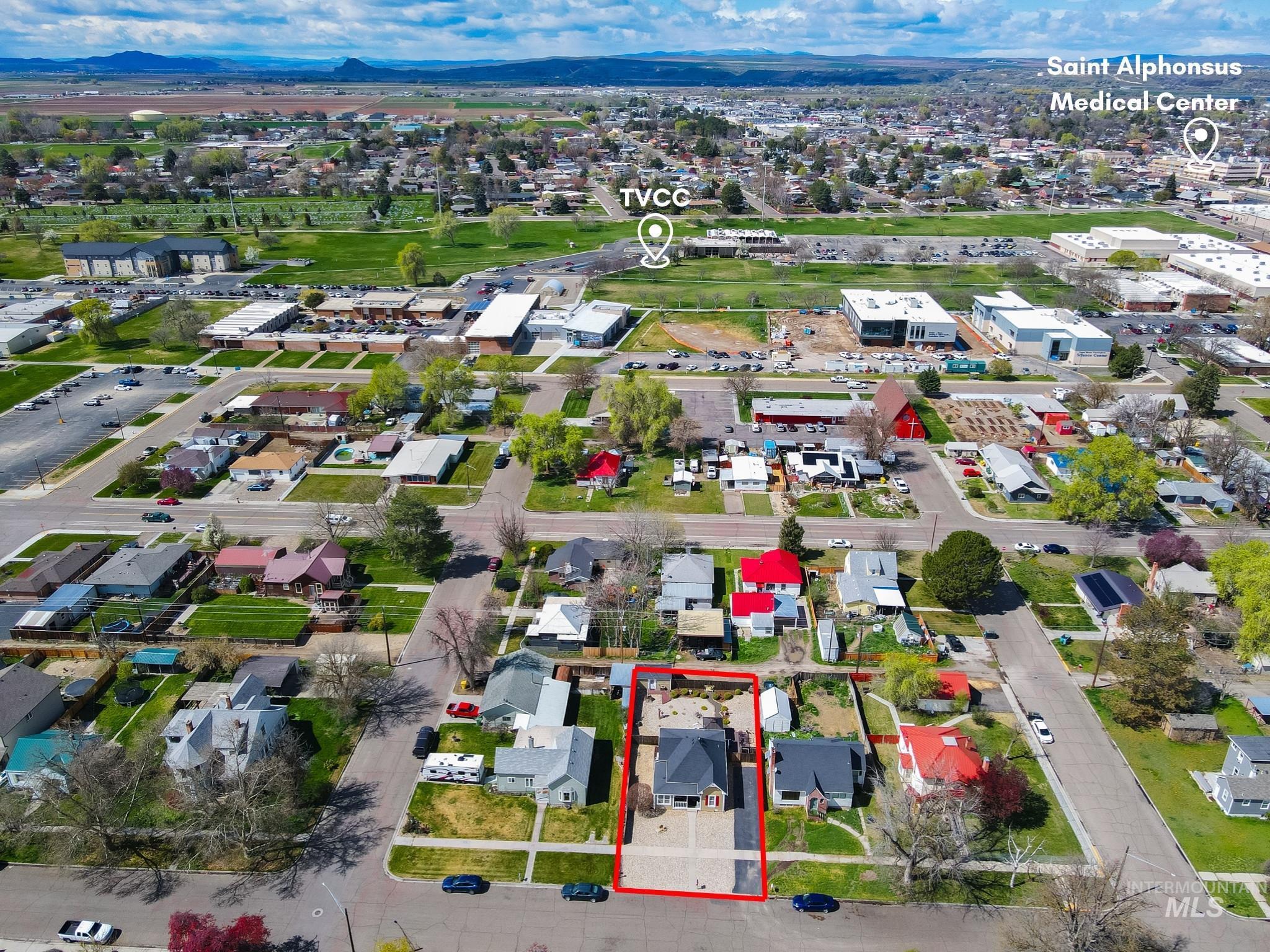 855 SW 3rd St., Ontario, Oregon 97914-0000, 3 Bedrooms, 1 Bathroom, Residential For Sale, Price $225,000, 98980861