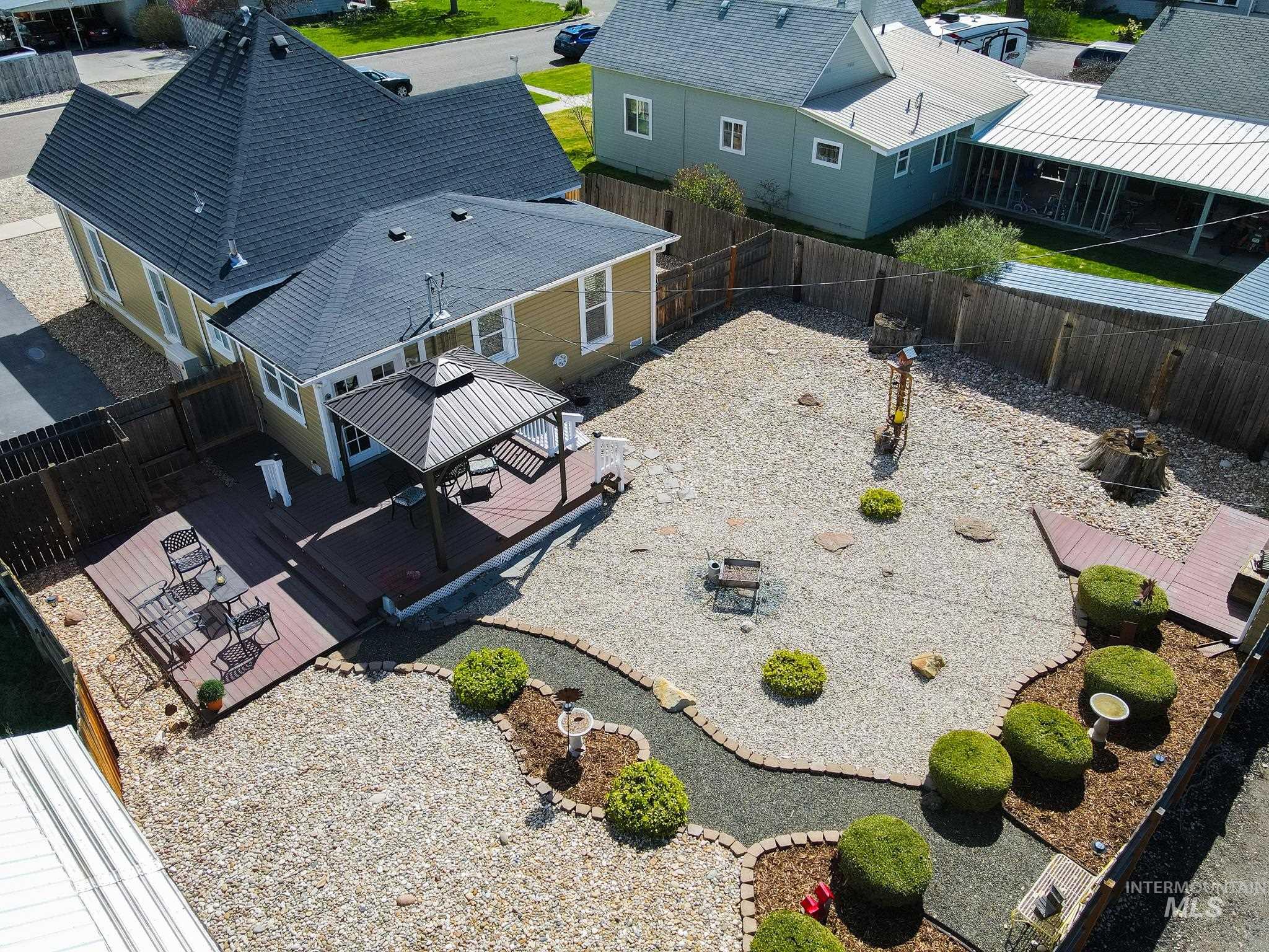 855 SW 3rd St., Ontario, Oregon 97914-0000, 3 Bedrooms, 1 Bathroom, Residential For Sale, Price $225,000, 98980861