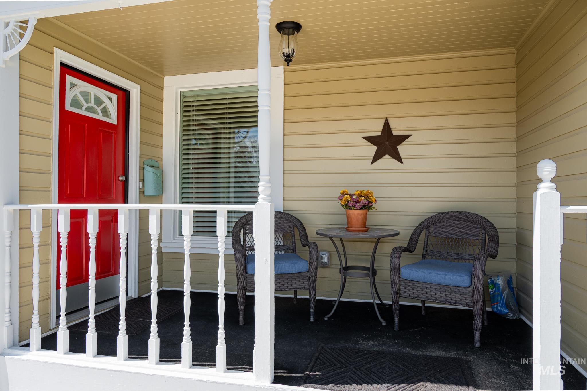 855 SW 3rd St., Ontario, Oregon 97914-0000, 3 Bedrooms, 1 Bathroom, Residential For Sale, Price $225,000, 98980861