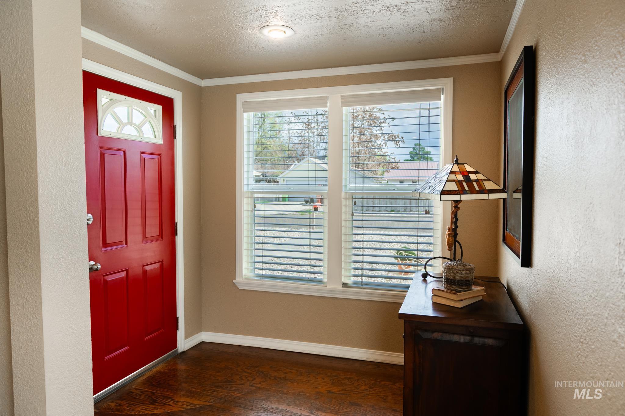 855 SW 3rd St., Ontario, Oregon 97914-0000, 3 Bedrooms, 1 Bathroom, Residential For Sale, Price $225,000, 98980861