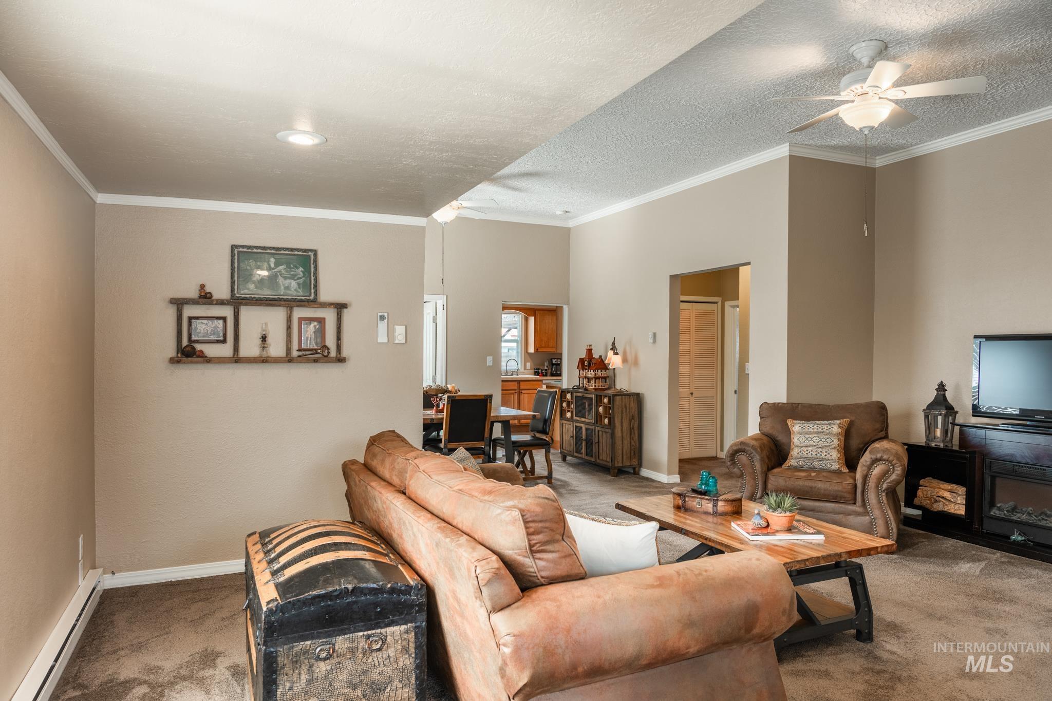 855 SW 3rd St., Ontario, Oregon 97914-0000, 3 Bedrooms, 1 Bathroom, Residential For Sale, Price $225,000, 98980861