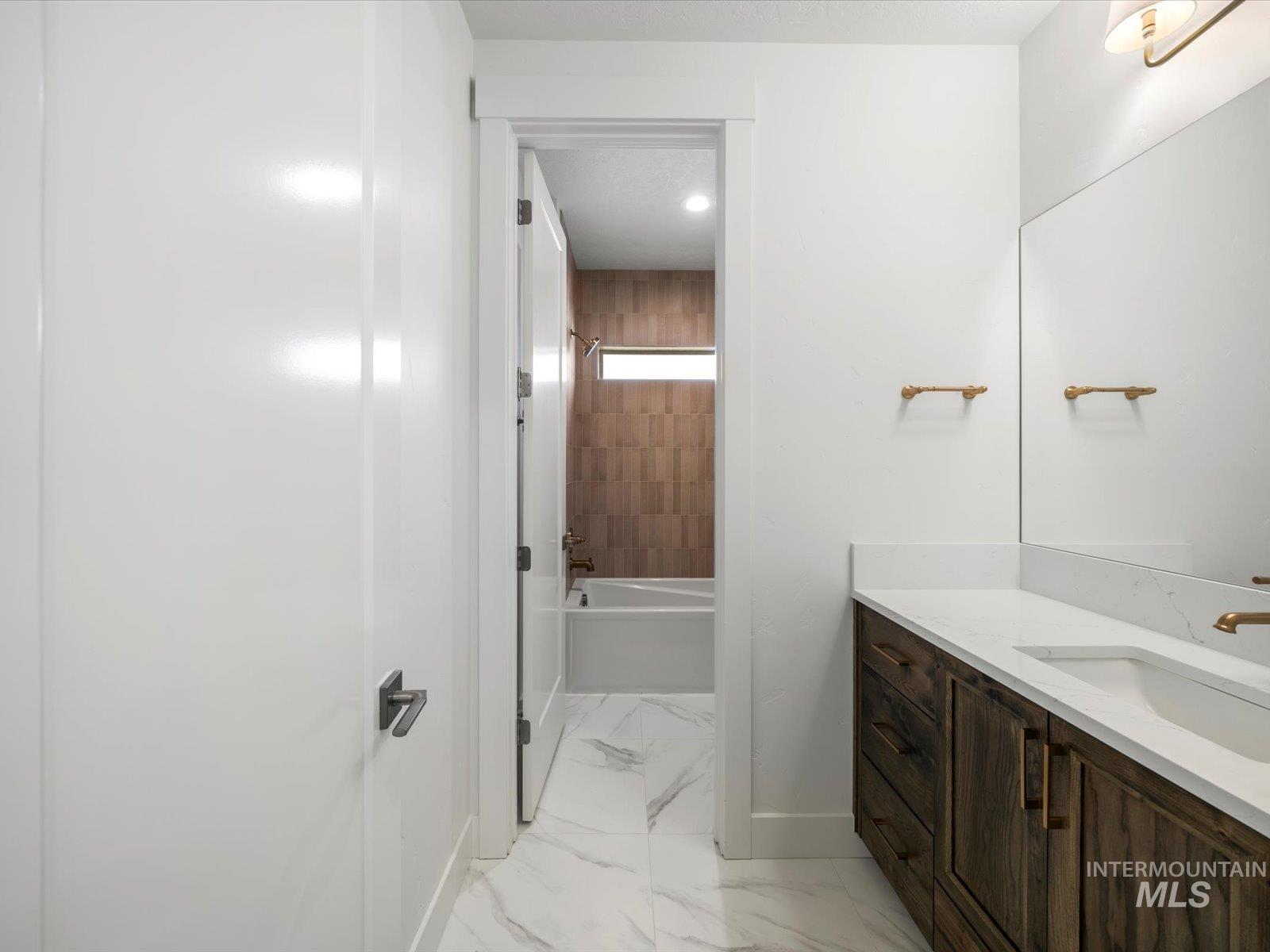 7162 E Osprey Estates Dr, Nampa, Idaho 83686, 4 Bedrooms, 3.5 Bathrooms, Residential For Sale, Price $899,900,MLS 98980866