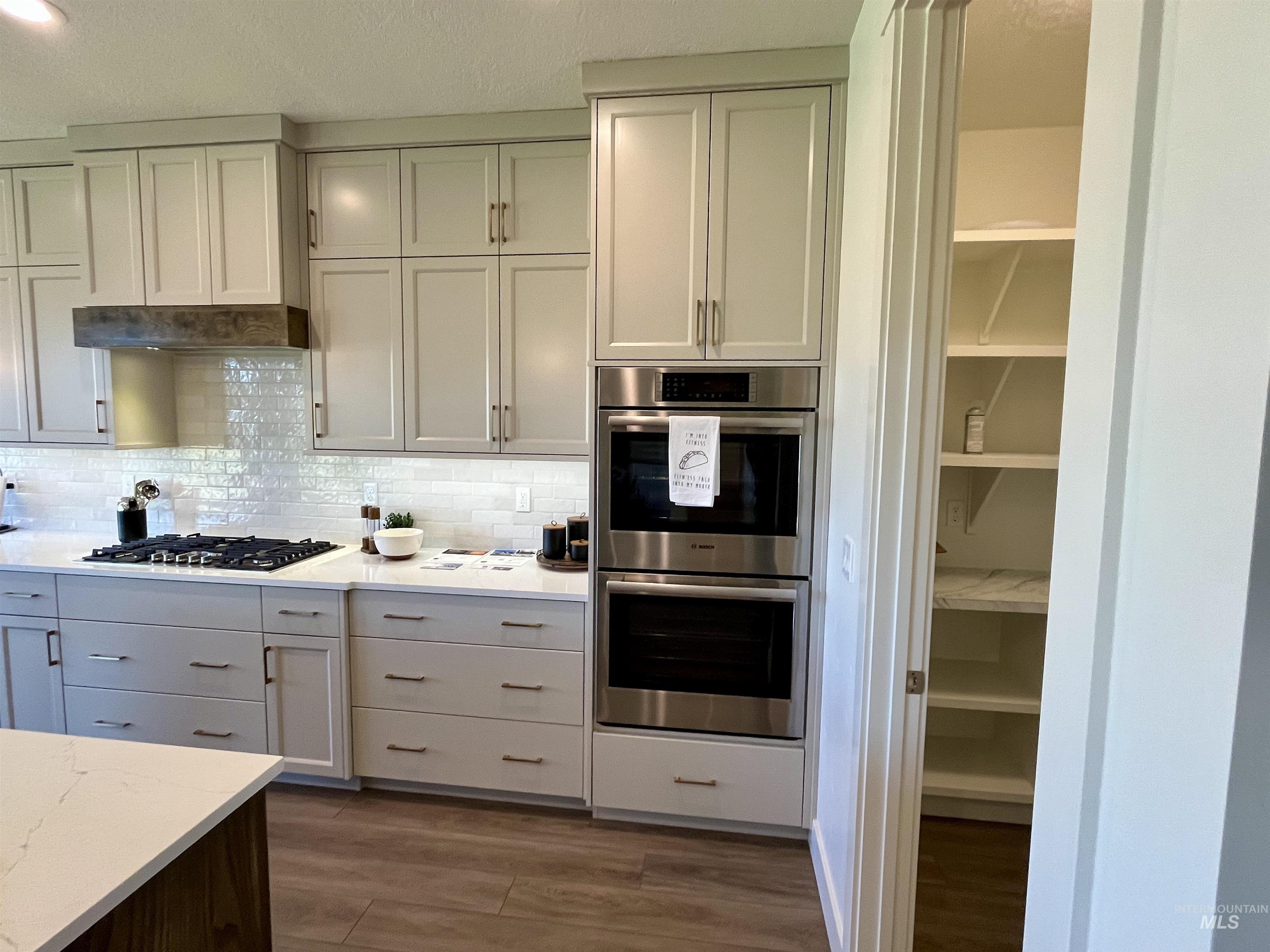 7162 E Osprey Estates Dr, Nampa, Idaho 83686, 4 Bedrooms, 3.5 Bathrooms, Residential For Sale, Price $899,900,MLS 98980866