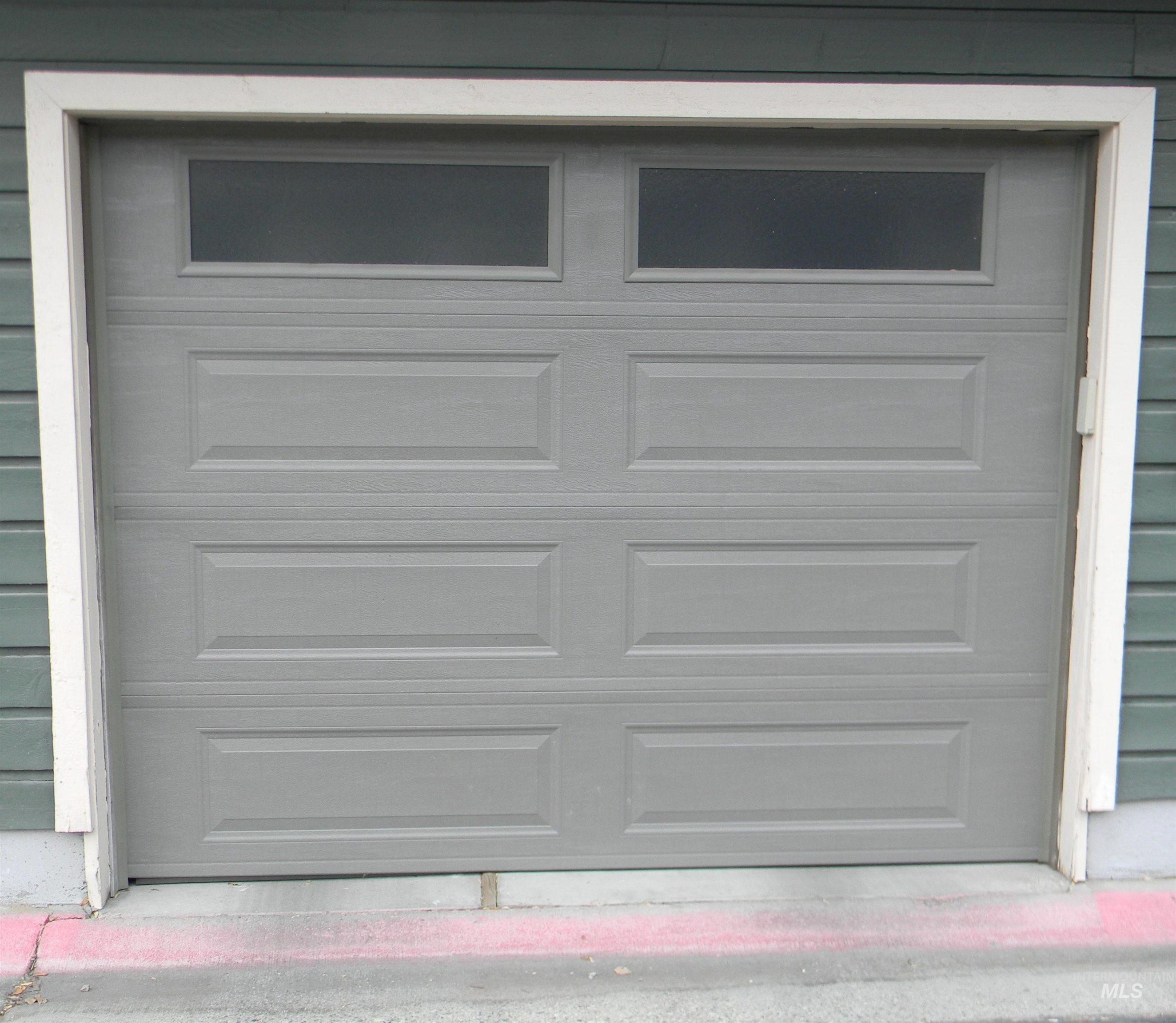 6817 W Maxwell Lane, Boise, Idaho 83704, 2 Bedrooms, 1.5 Bathrooms, Residential For Sale, Price $275,900, 98980870