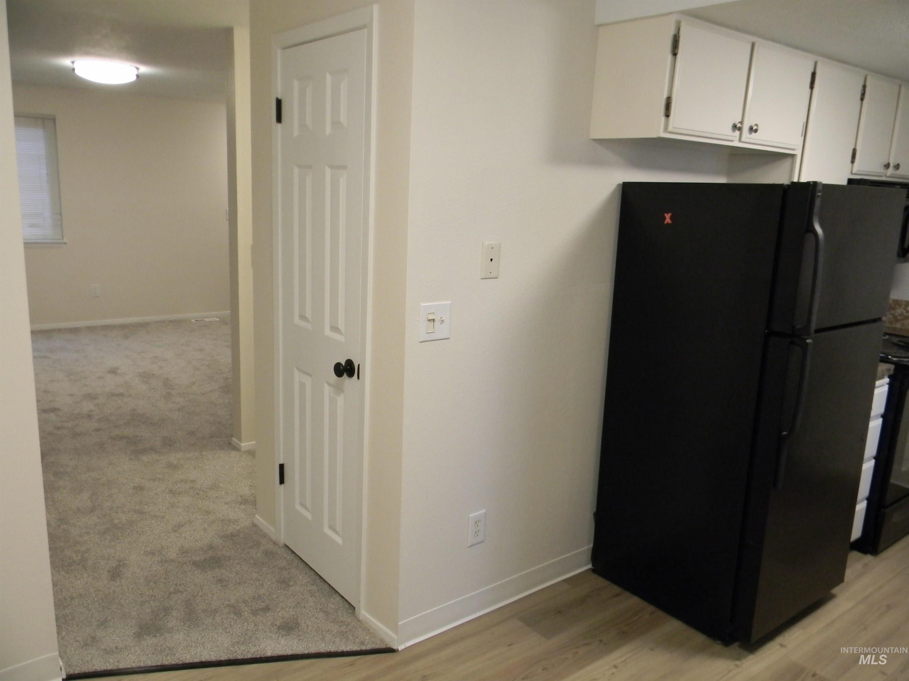 6817 W Maxwell Lane, Boise, Idaho 83704, 2 Bedrooms, 1.5 Bathrooms, Residential For Sale, Price $275,900, 98980870