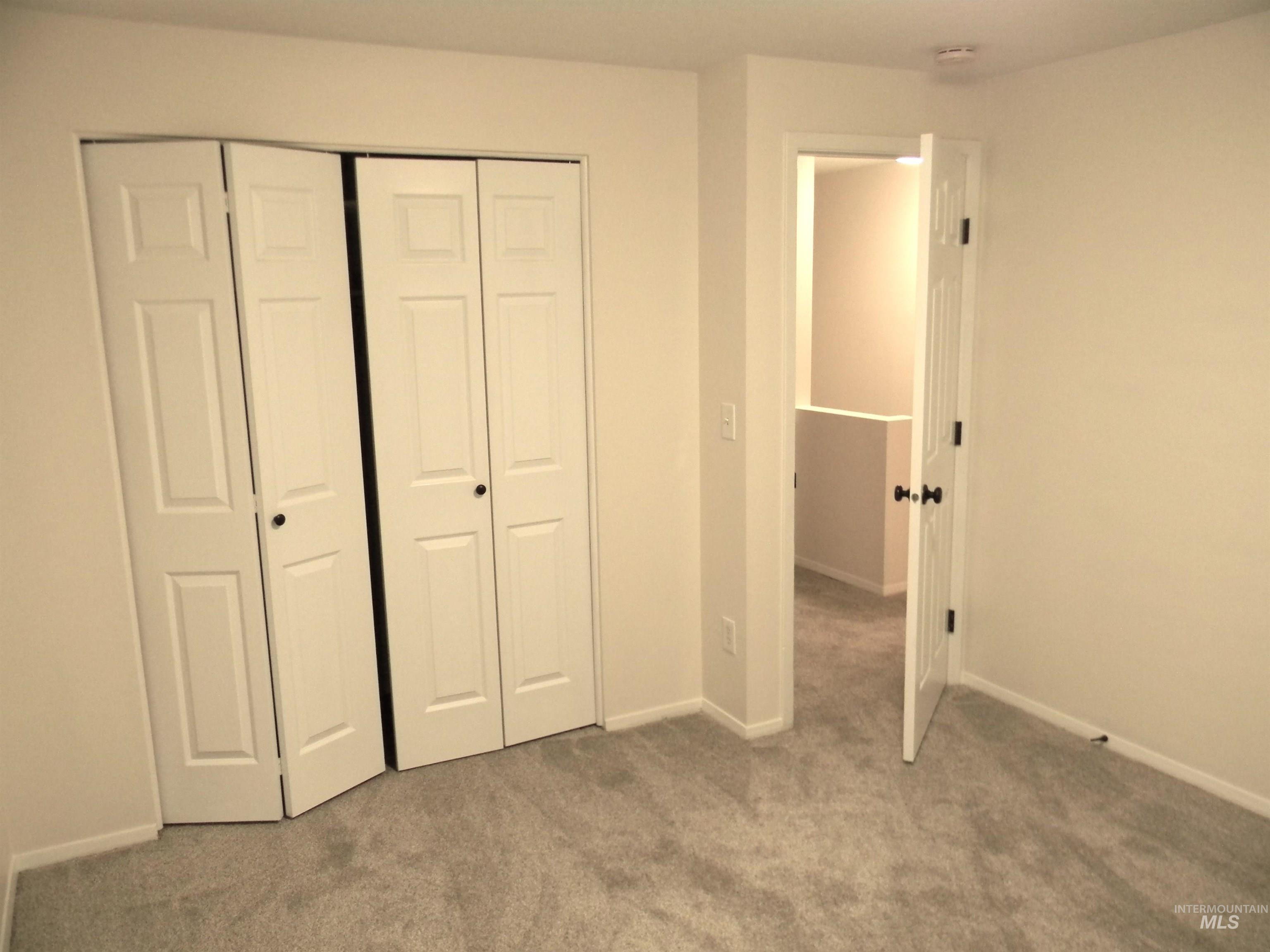 6817 W Maxwell Lane, Boise, Idaho 83704, 2 Bedrooms, 1.5 Bathrooms, Residential For Sale, Price $275,900, 98980870