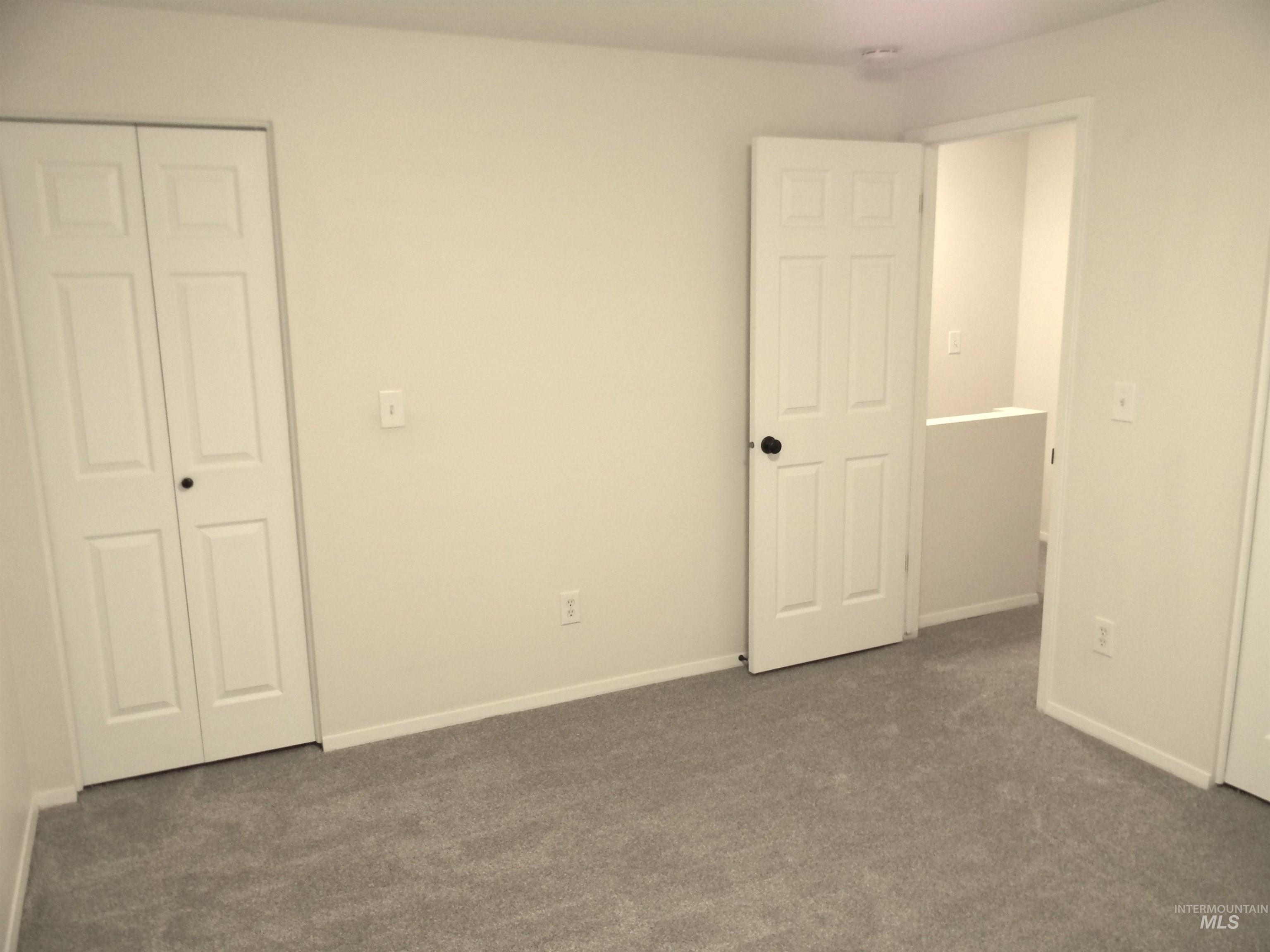 6817 W Maxwell Lane, Boise, Idaho 83704, 2 Bedrooms, 1.5 Bathrooms, Residential For Sale, Price $275,900, 98980870