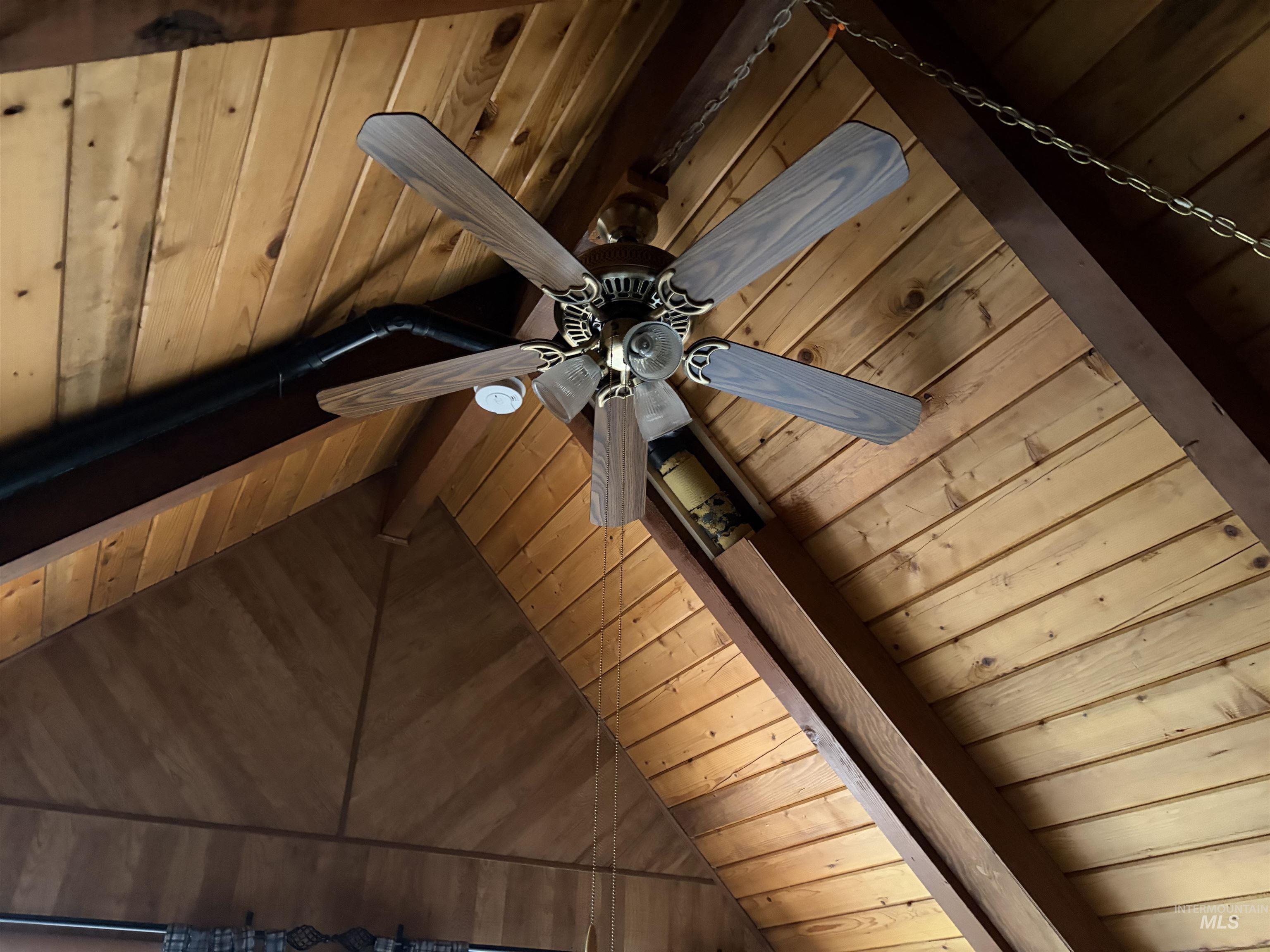 45 Rainbow Ridge, Garden Valley, Idaho 83622, 3 Bedrooms, 3 Bathrooms, Residential For Sale, Price $796,985,MLS 98980873