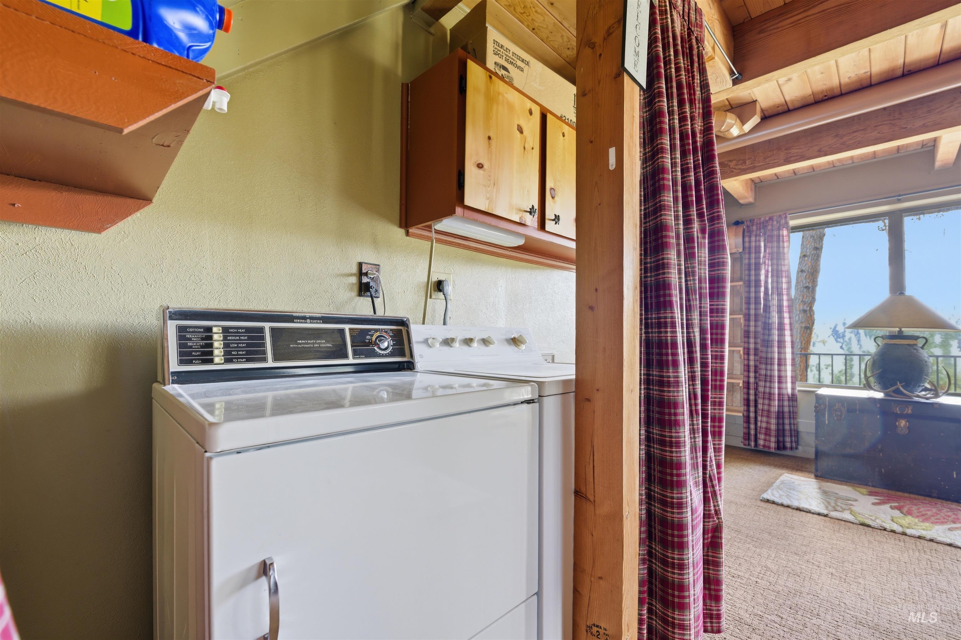 45 Rainbow Ridge, Garden Valley, Idaho 83622, 3 Bedrooms, 3 Bathrooms, Residential For Sale, Price $796,985,MLS 98980873