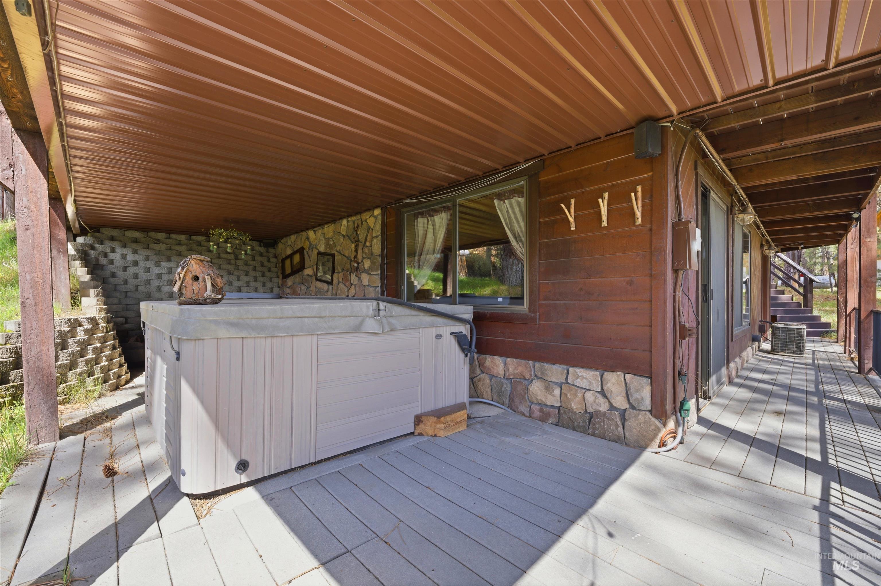 45 Rainbow Ridge, Garden Valley, Idaho 83622, 3 Bedrooms, 3 Bathrooms, Residential For Sale, Price $796,985,MLS 98980873