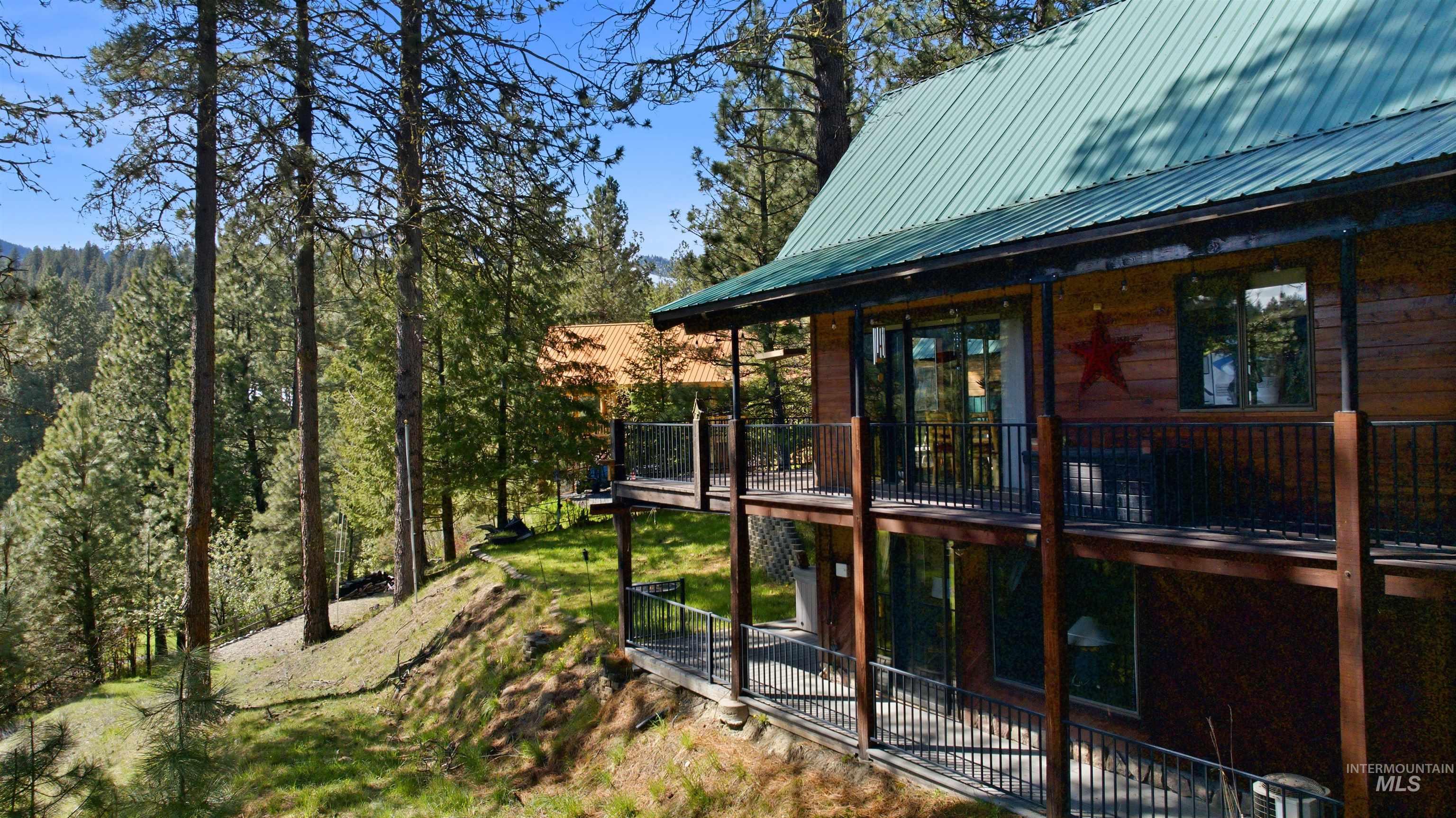 45 Rainbow Ridge, Garden Valley, Idaho 83622, 3 Bedrooms, 3 Bathrooms, Residential For Sale, Price $796,985,MLS 98980873