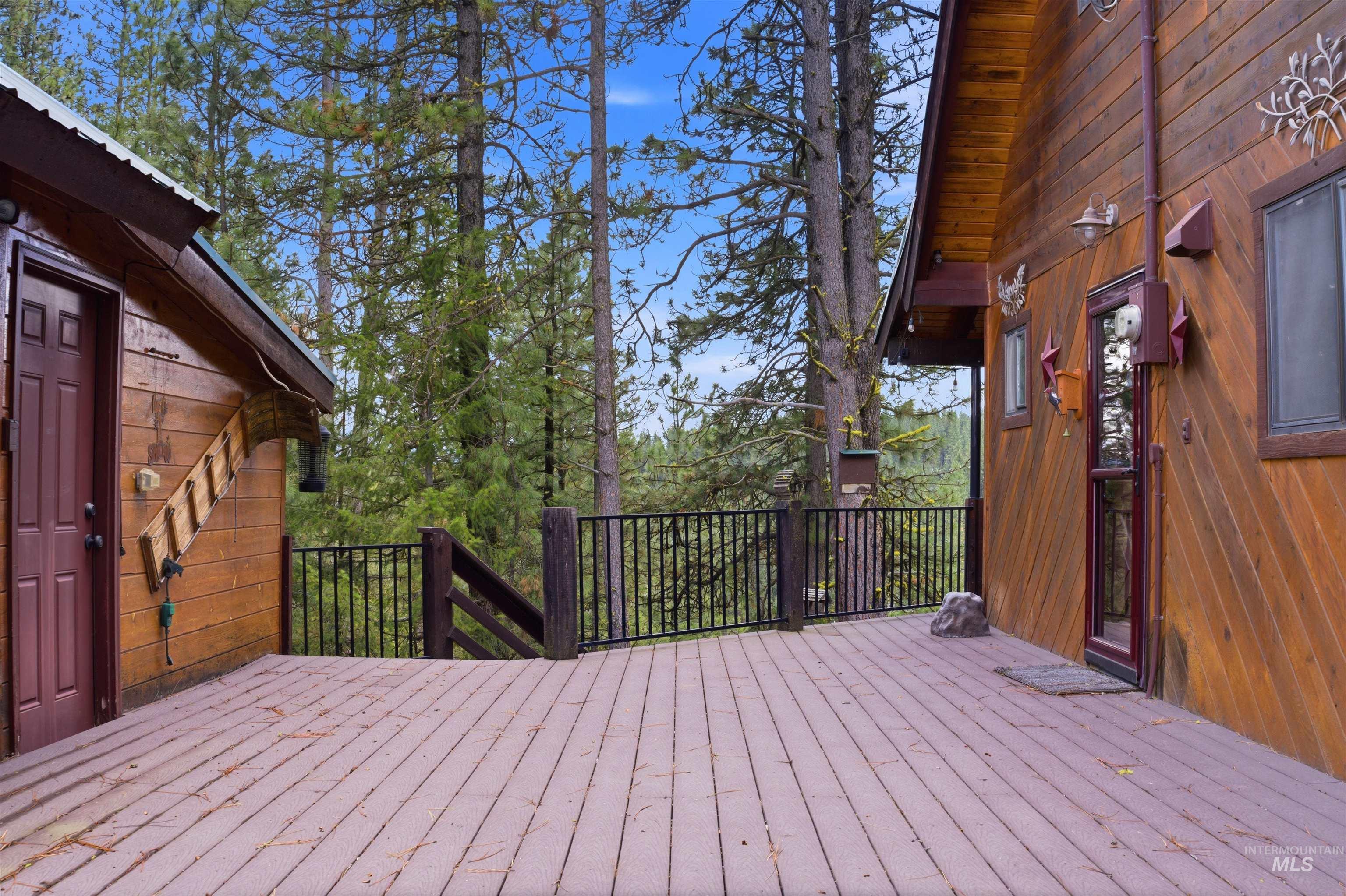 45 Rainbow Ridge, Garden Valley, Idaho 83622, 3 Bedrooms, 3 Bathrooms, Residential For Sale, Price $796,985,MLS 98980873