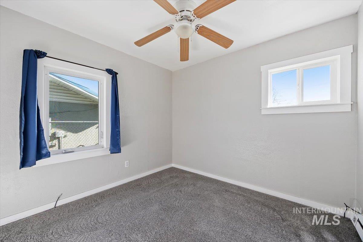 228 Madrona Street, Twin Falls, Idaho 83301, 2 Bedrooms, 1 Bathroom, Residential For Sale, Price $239,500, 98980877