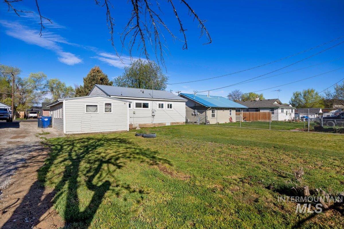 228 Madrona Street, Twin Falls, Idaho 83301, 2 Bedrooms, 1 Bathroom, Residential For Sale, Price $239,500, 98980877