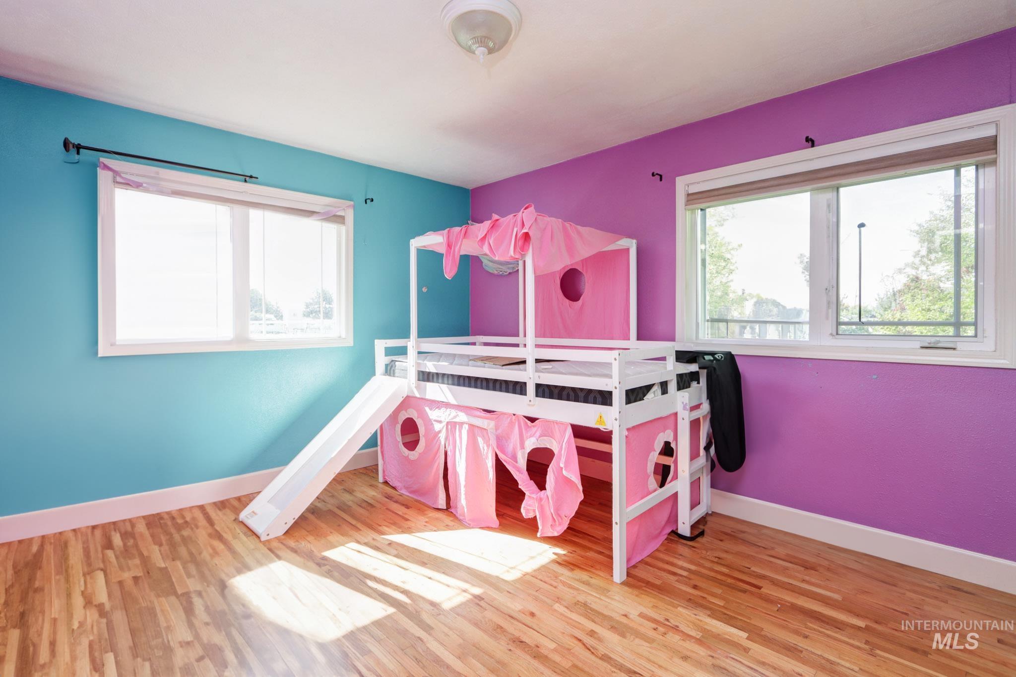 41 N Dorian Dr, Ontario, Oregon 97914, 3 Bedrooms, 2 Bathrooms, Residential For Sale, Price $300,000,MLS 98980880