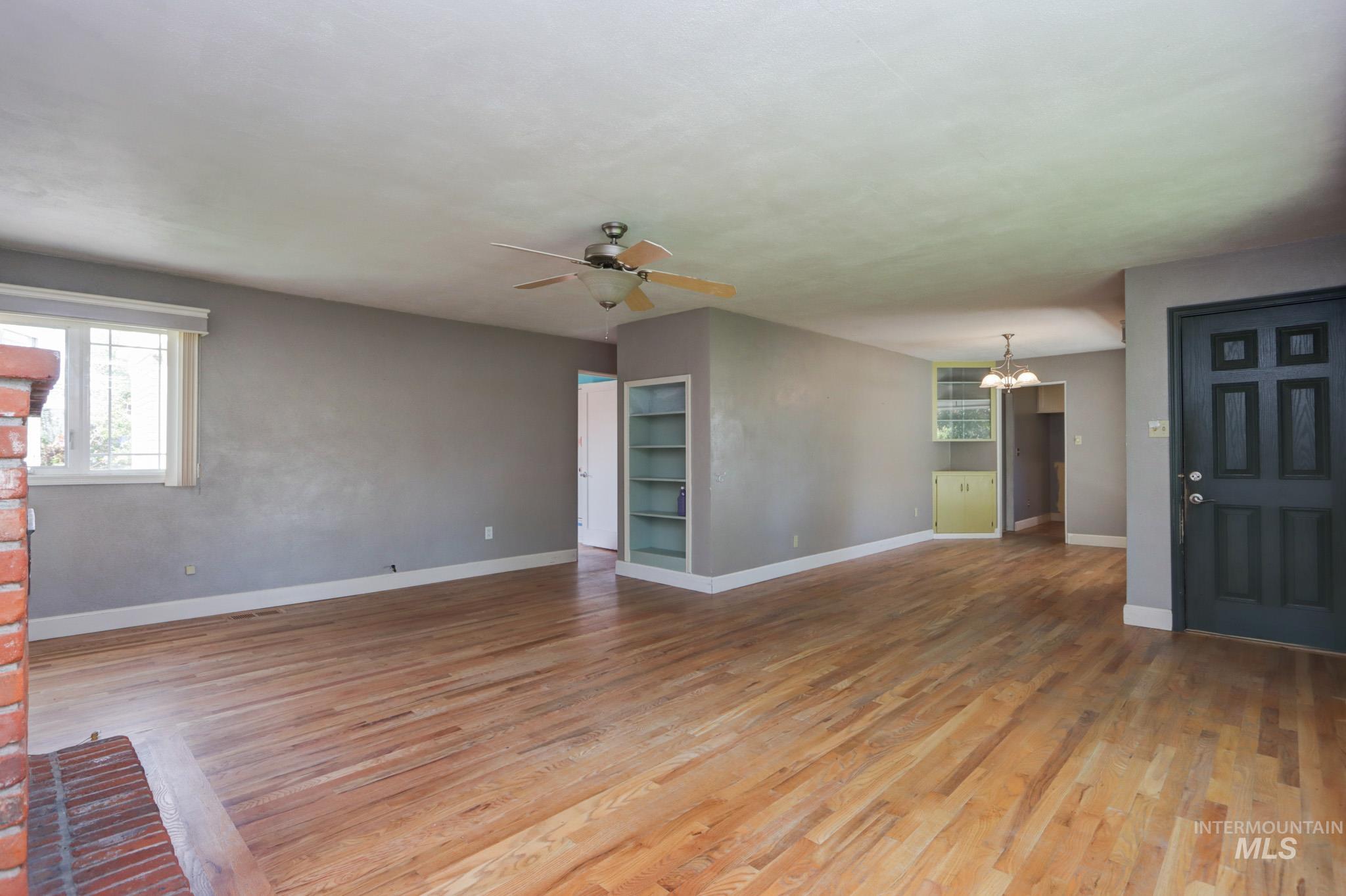 41 N Dorian Dr, Ontario, Oregon 97914, 3 Bedrooms, 2 Bathrooms, Residential For Sale, Price $300,000,MLS 98980880