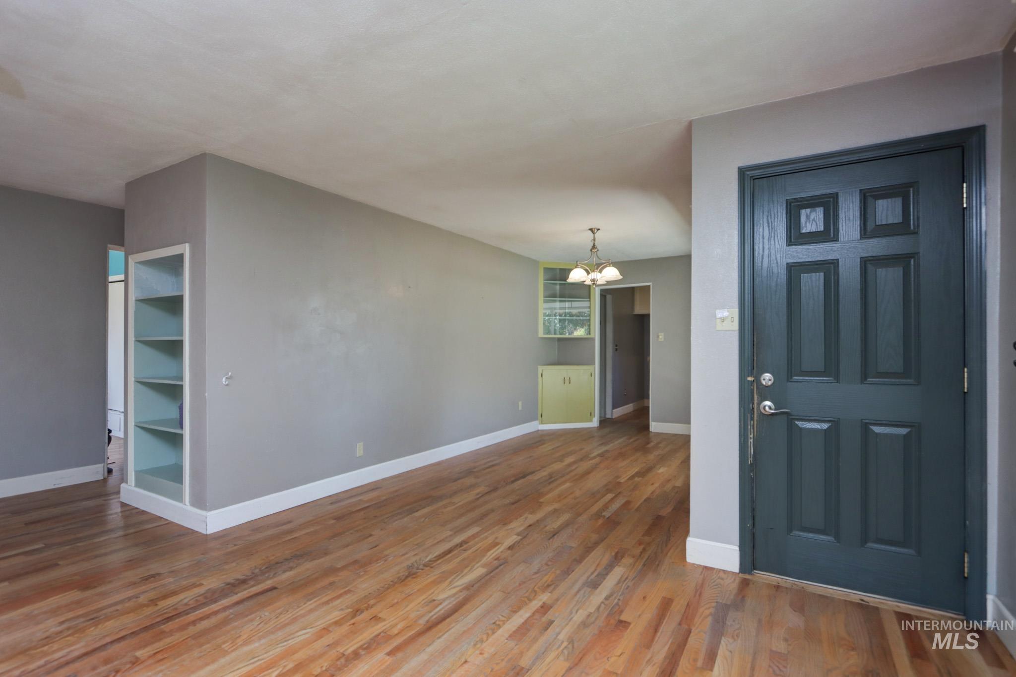 41 N Dorian Dr, Ontario, Oregon 97914, 3 Bedrooms, 2 Bathrooms, Residential For Sale, Price $300,000,MLS 98980880