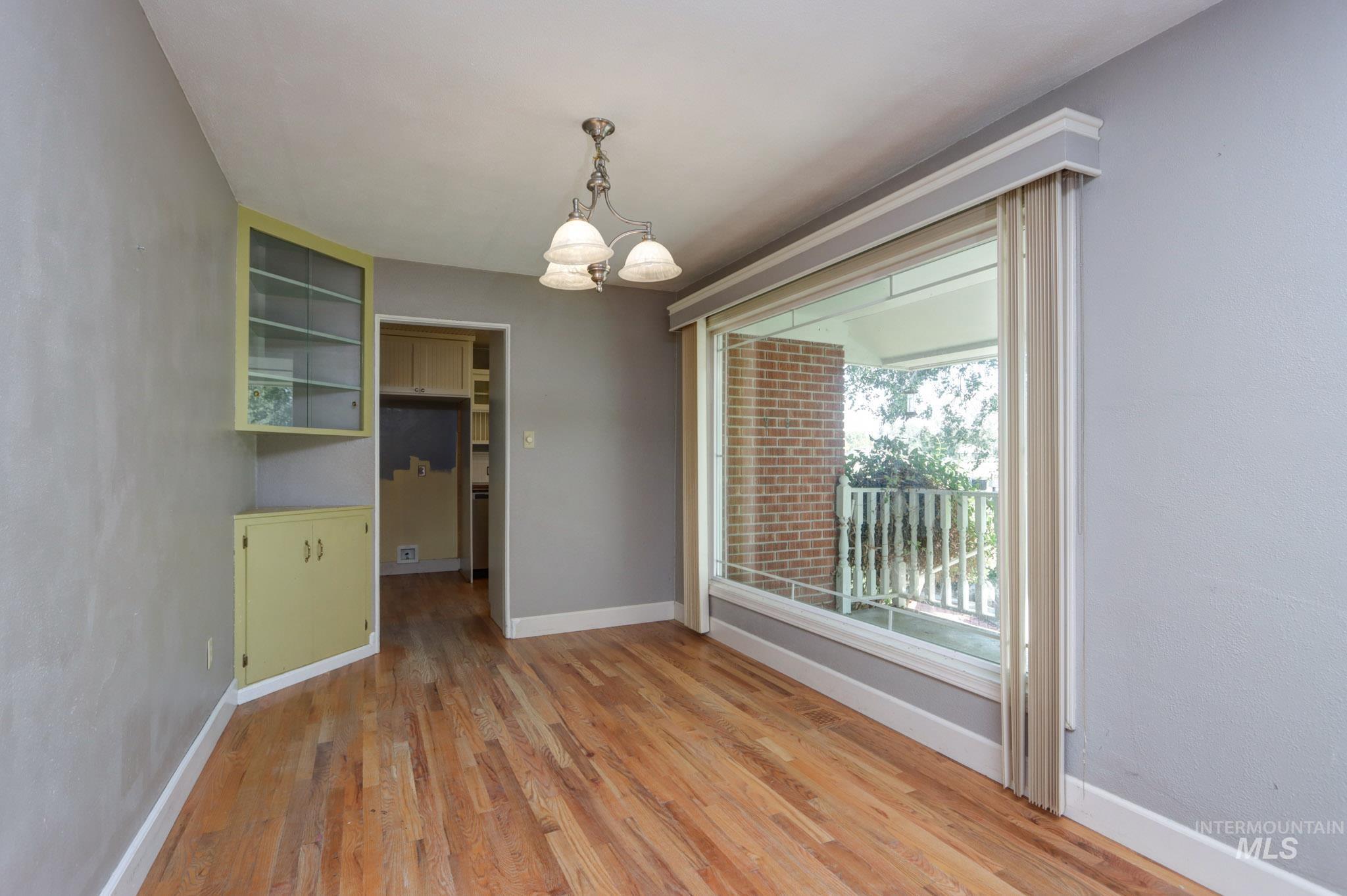 41 N Dorian Dr, Ontario, Oregon 97914, 3 Bedrooms, 2 Bathrooms, Residential For Sale, Price $300,000,MLS 98980880