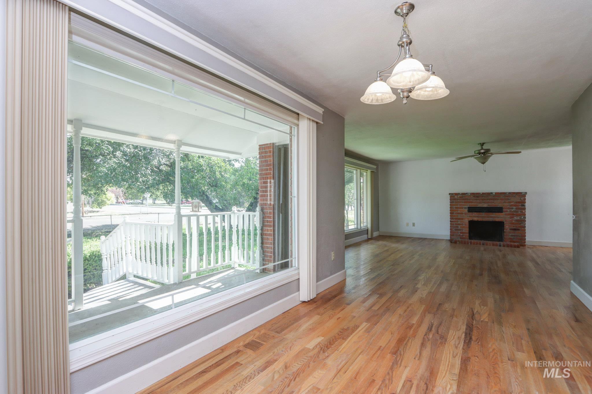 41 N Dorian Dr, Ontario, Oregon 97914, 3 Bedrooms, 2 Bathrooms, Residential For Sale, Price $300,000,MLS 98980880