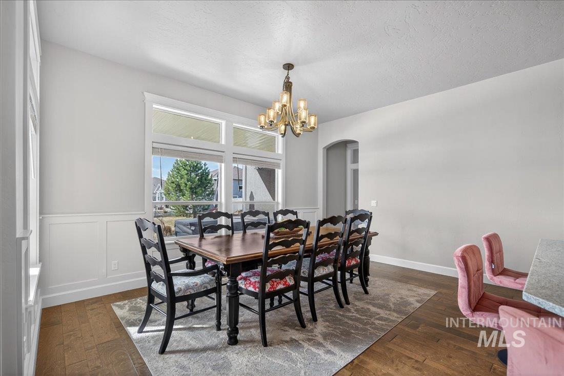 12299 W Pavo St, Star, Idaho 83669, 4 Bedrooms, 3.5 Bathrooms, Residential For Sale, Price $934,900,MLS 98980881