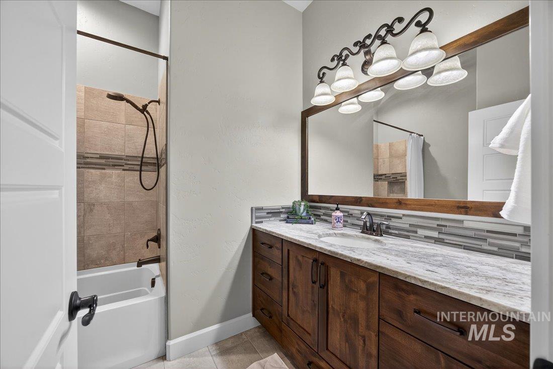 12299 W Pavo St, Star, Idaho 83669, 4 Bedrooms, 3.5 Bathrooms, Residential For Sale, Price $934,900,MLS 98980881