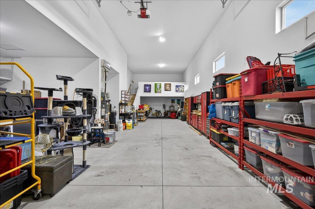 12299 W Pavo St, Star, Idaho 83669, 4 Bedrooms, 3.5 Bathrooms, Residential For Sale, Price $934,900,MLS 98980881