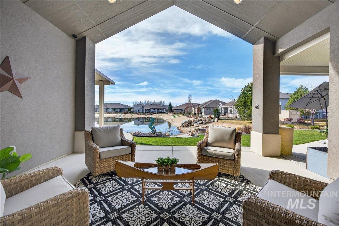 12299 W Pavo St, Star, Idaho 83669, 4 Bedrooms, 3.5 Bathrooms, Residential For Sale, Price $934,900,MLS 98980881