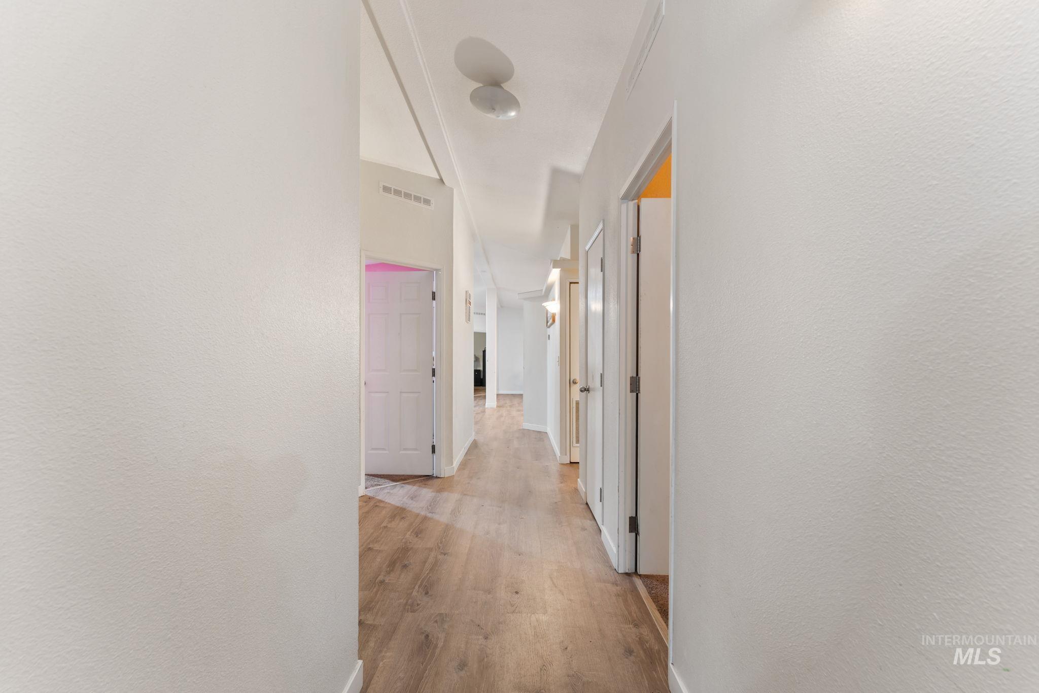 508 Silver Beach Drive, Jerome, Idaho 83338, 4 Bedrooms, 2 Bathrooms, Residential For Sale, Price $450,000,MLS 98980885