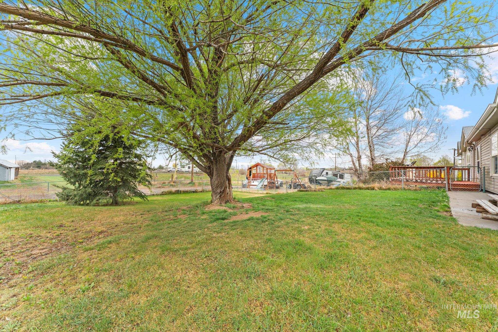 508 Silver Beach Drive, Jerome, Idaho 83338, 4 Bedrooms, 2 Bathrooms, Residential For Sale, Price $450,000,MLS 98980885