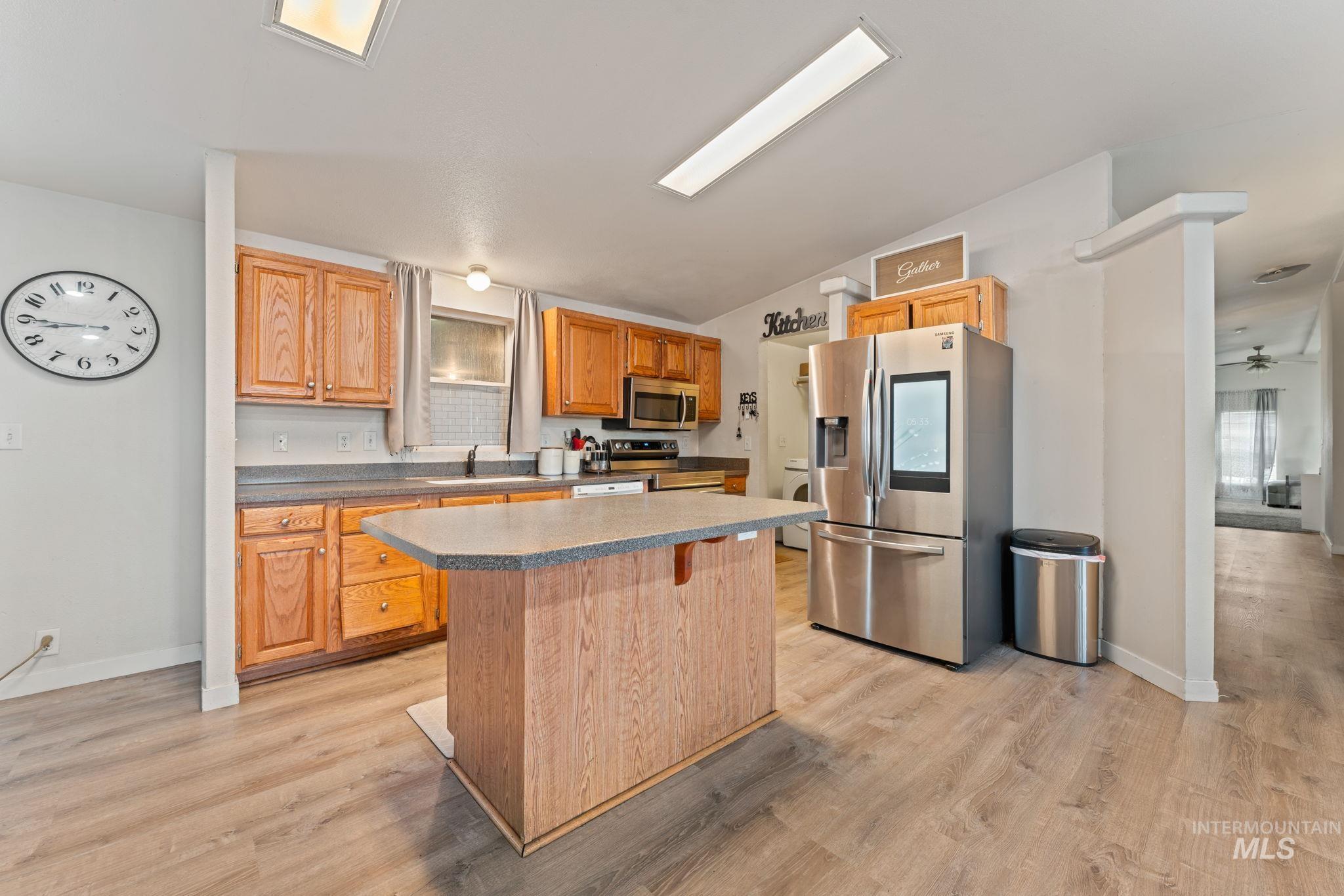 508 Silver Beach Drive, Jerome, Idaho 83338, 4 Bedrooms, 2 Bathrooms, Residential For Sale, Price $450,000,MLS 98980885