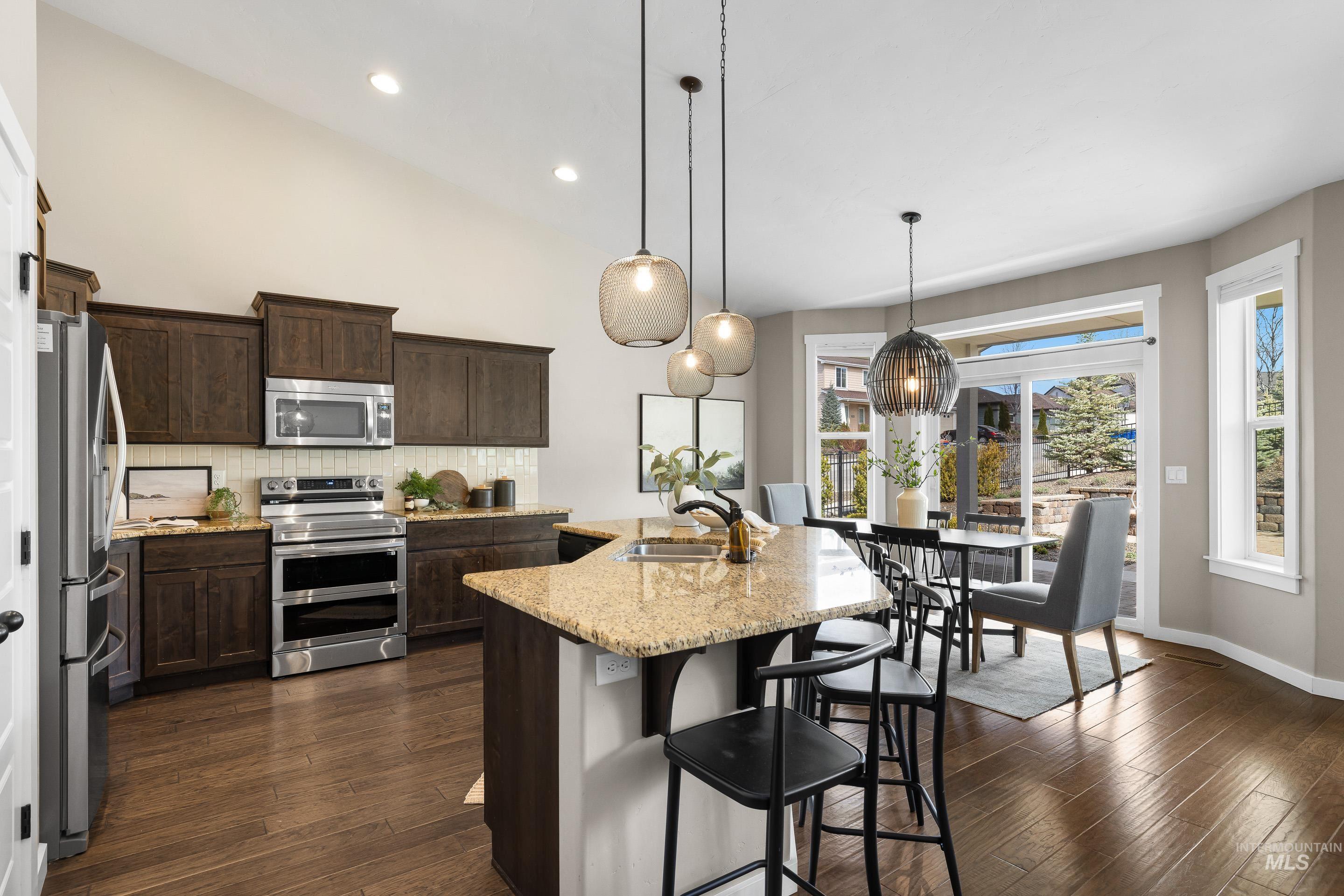 5898 W Galloway St, Boise, Idaho 83714, 3 Bedrooms, 2 Bathrooms, Residential For Sale, Price $525,000,MLS 98980888